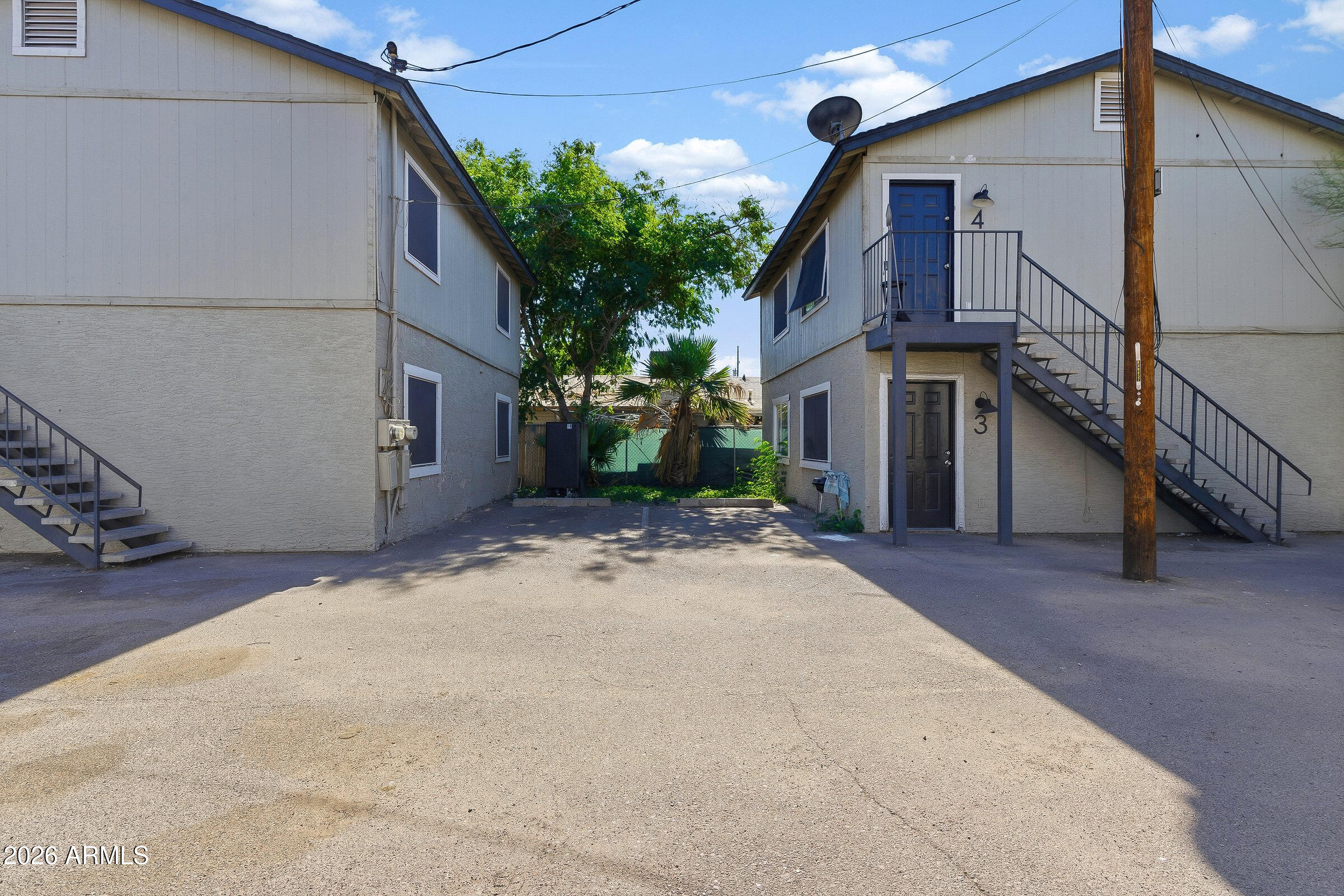 1018 N 22ND Place
