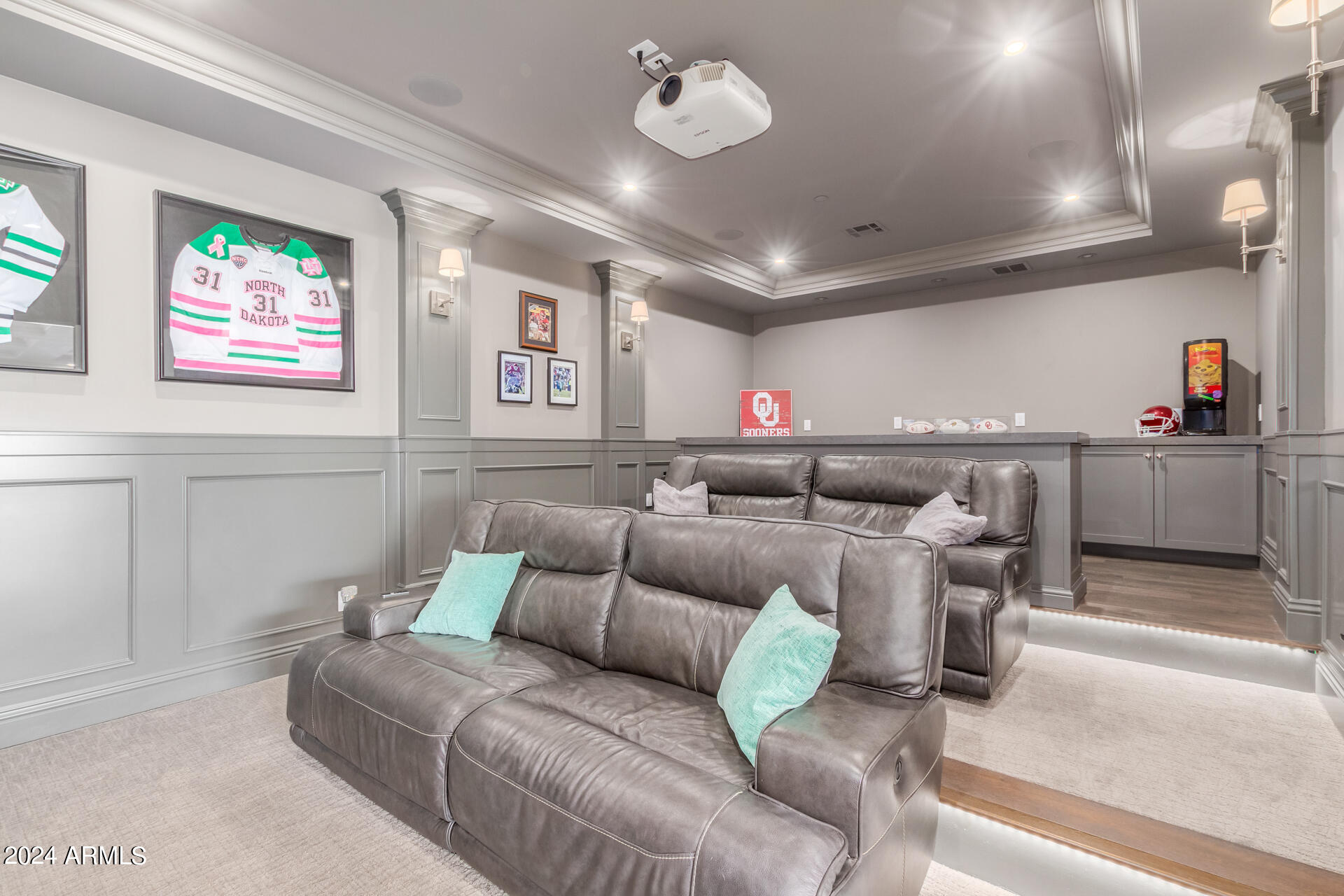 AHWATUKEE CUSTOM ESTATES - Residential