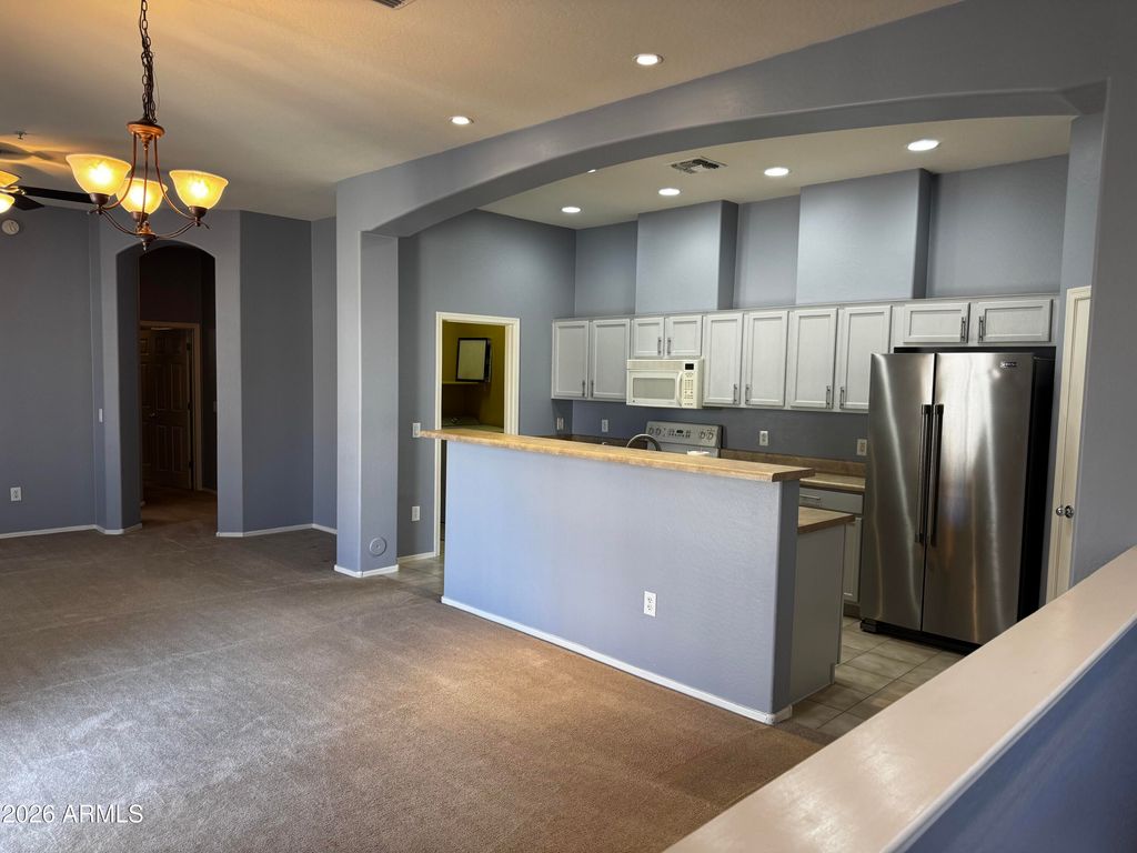 Photo of 42424 N Gavilan Peak Parkway #25206, Anthem, AZ 85086 (MLS # 6976579)