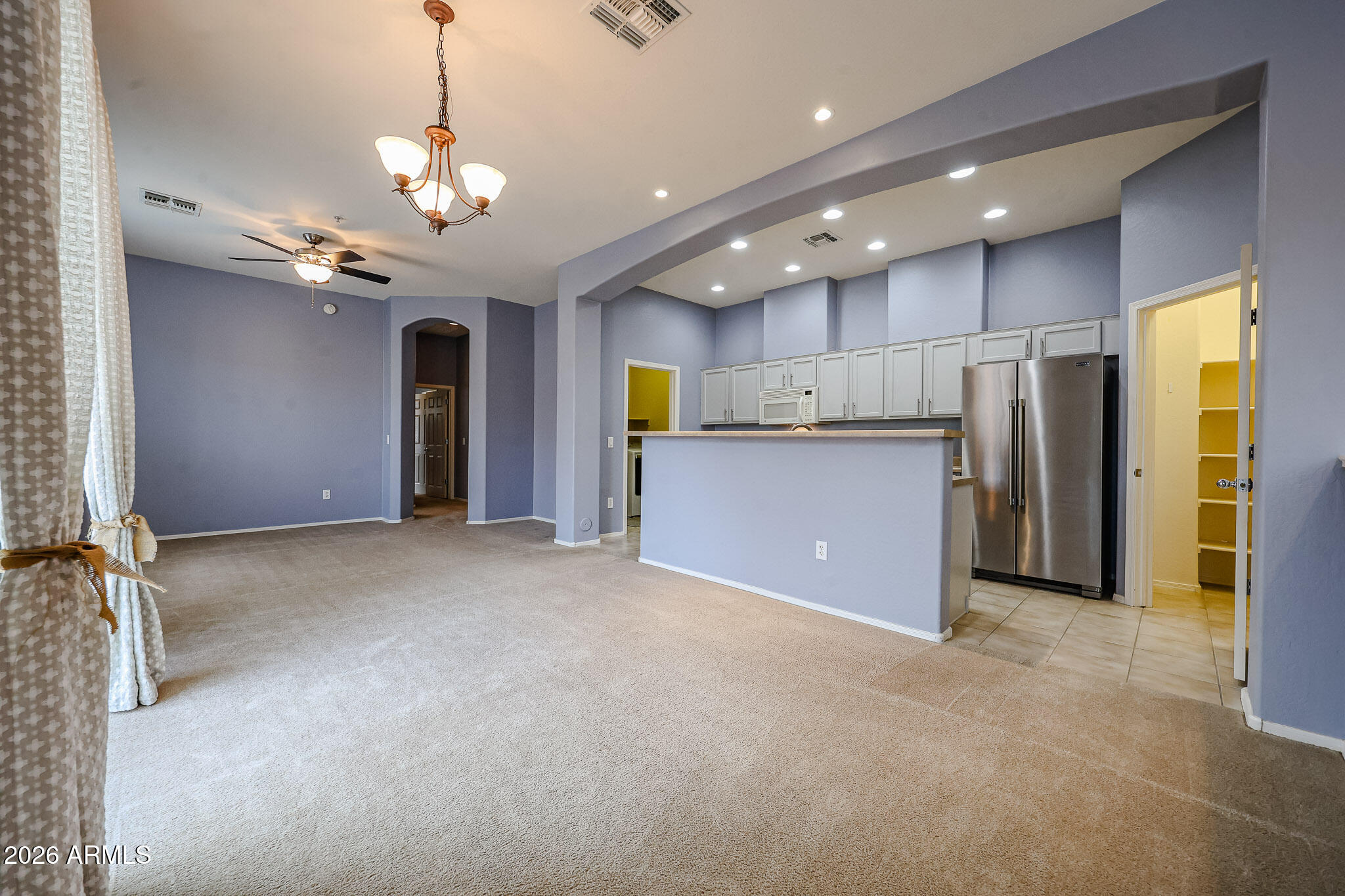 42424 N GAVILAN PEAK Parkway 25206