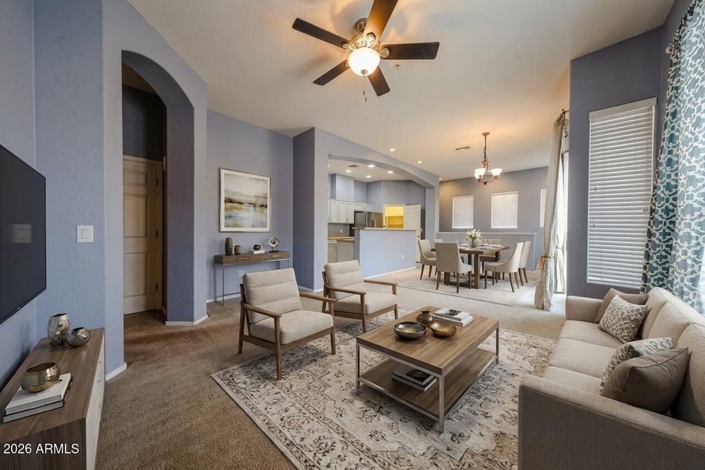 Photo of 42424 N Gavilan Peak Parkway #25206, Anthem, AZ 85086 (MLS # 6976579)