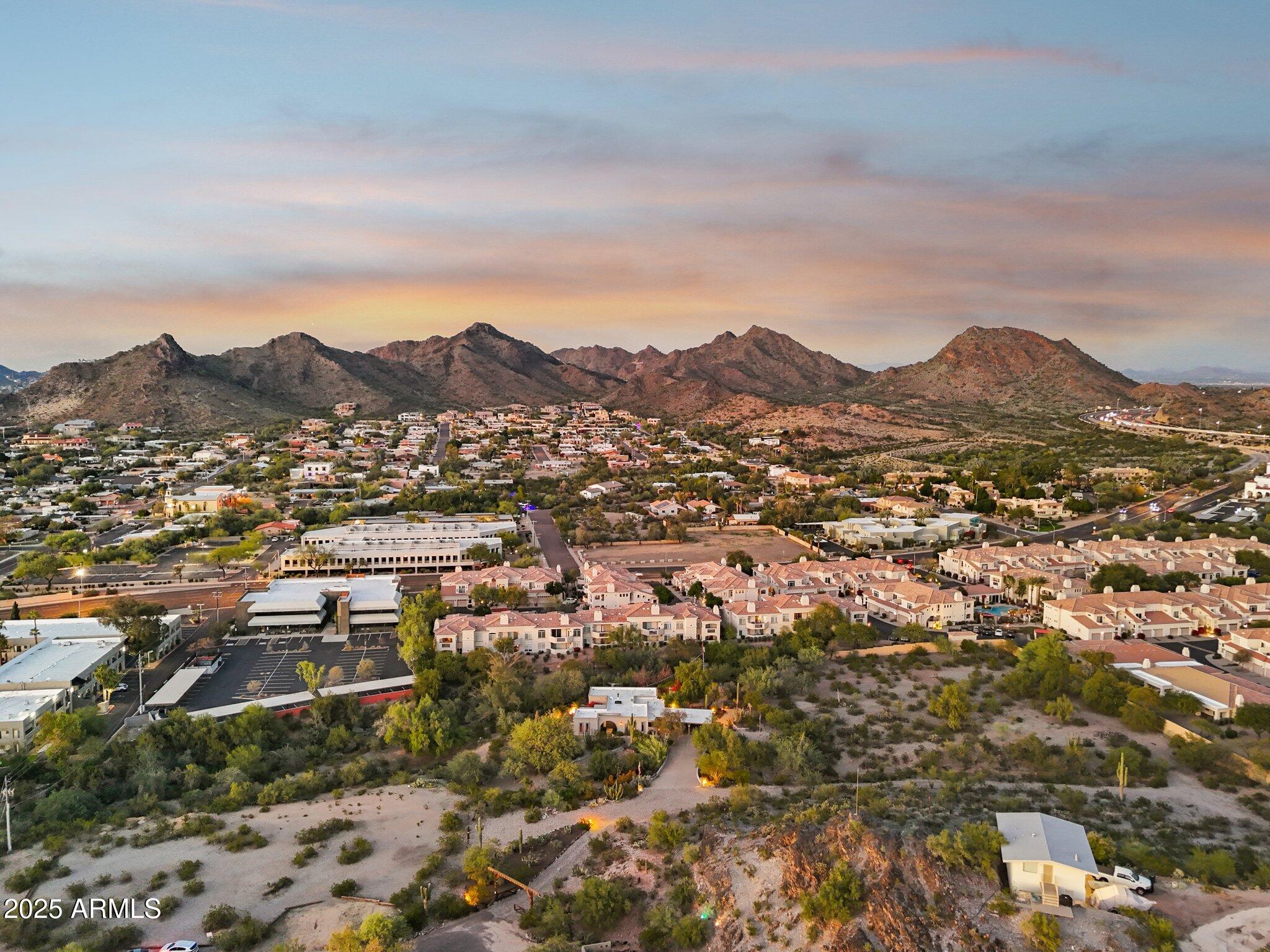 1720 E PLEASANT Drive -