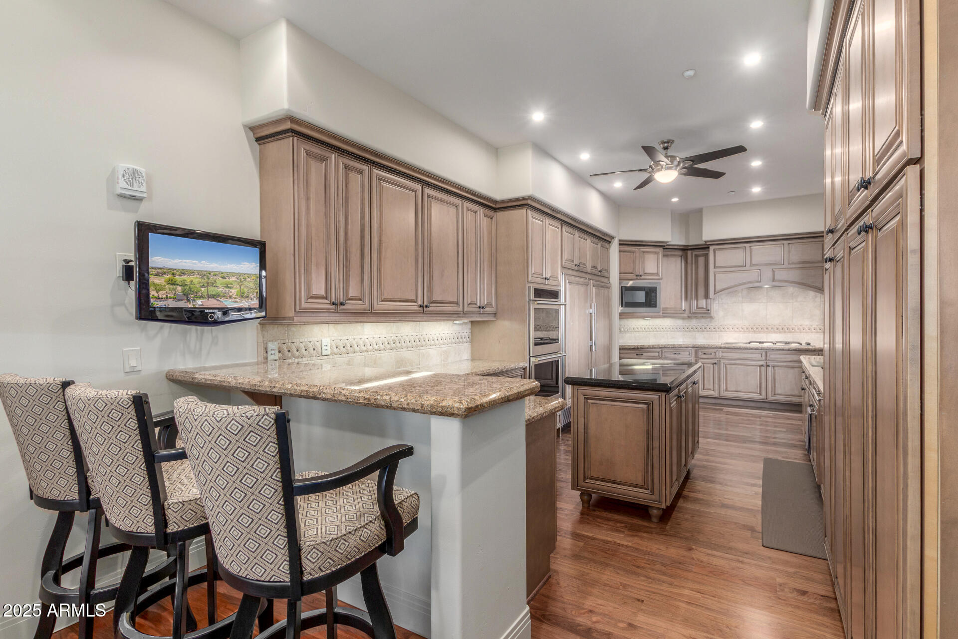 15802 N 71ST Street 657