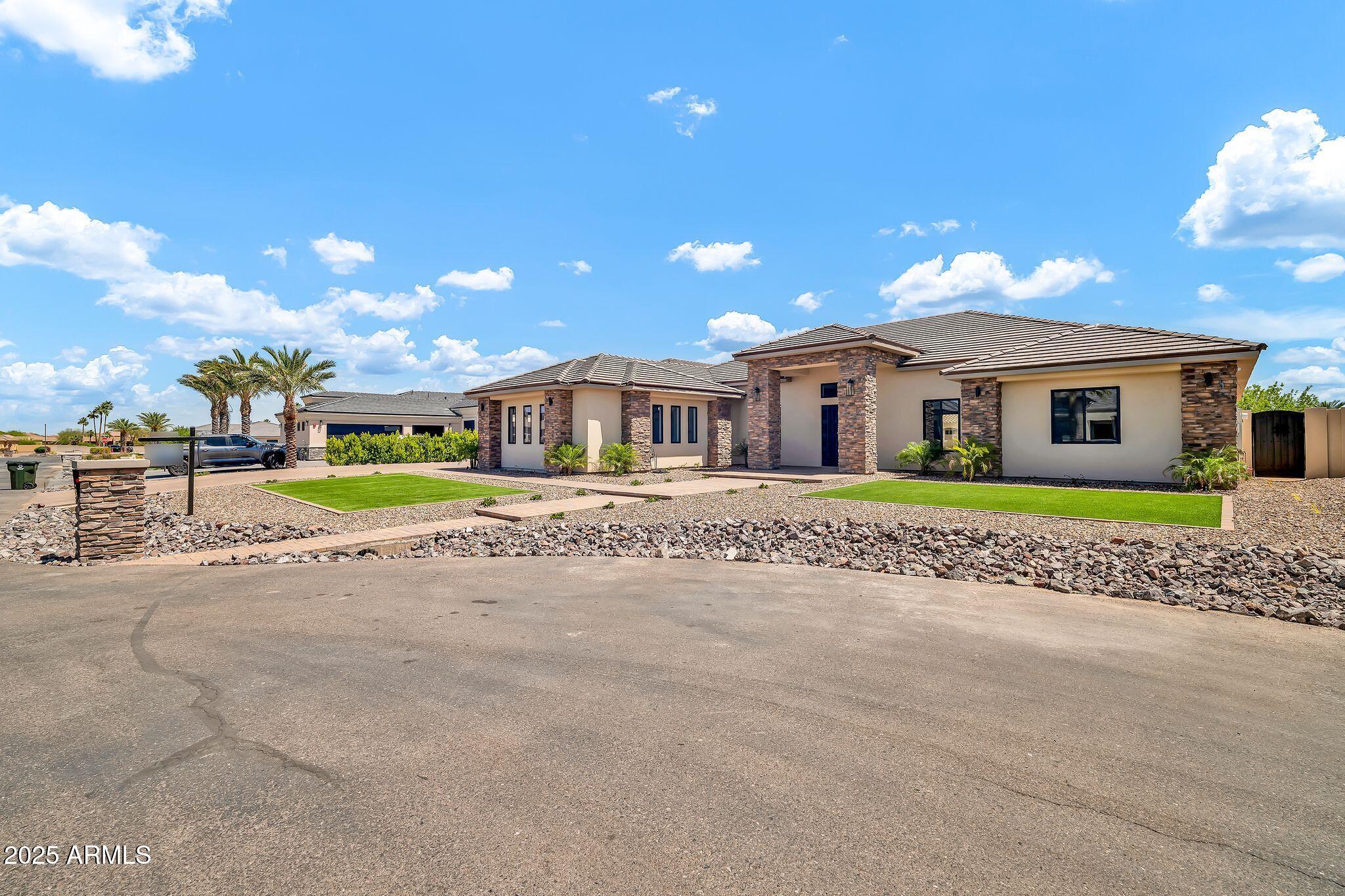 18225 W SAN JUAN Court