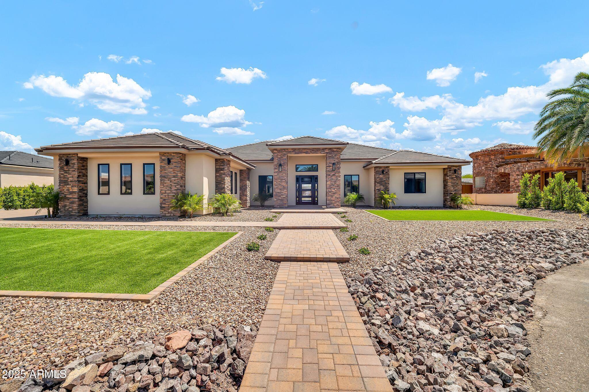 18225 W SAN JUAN Court