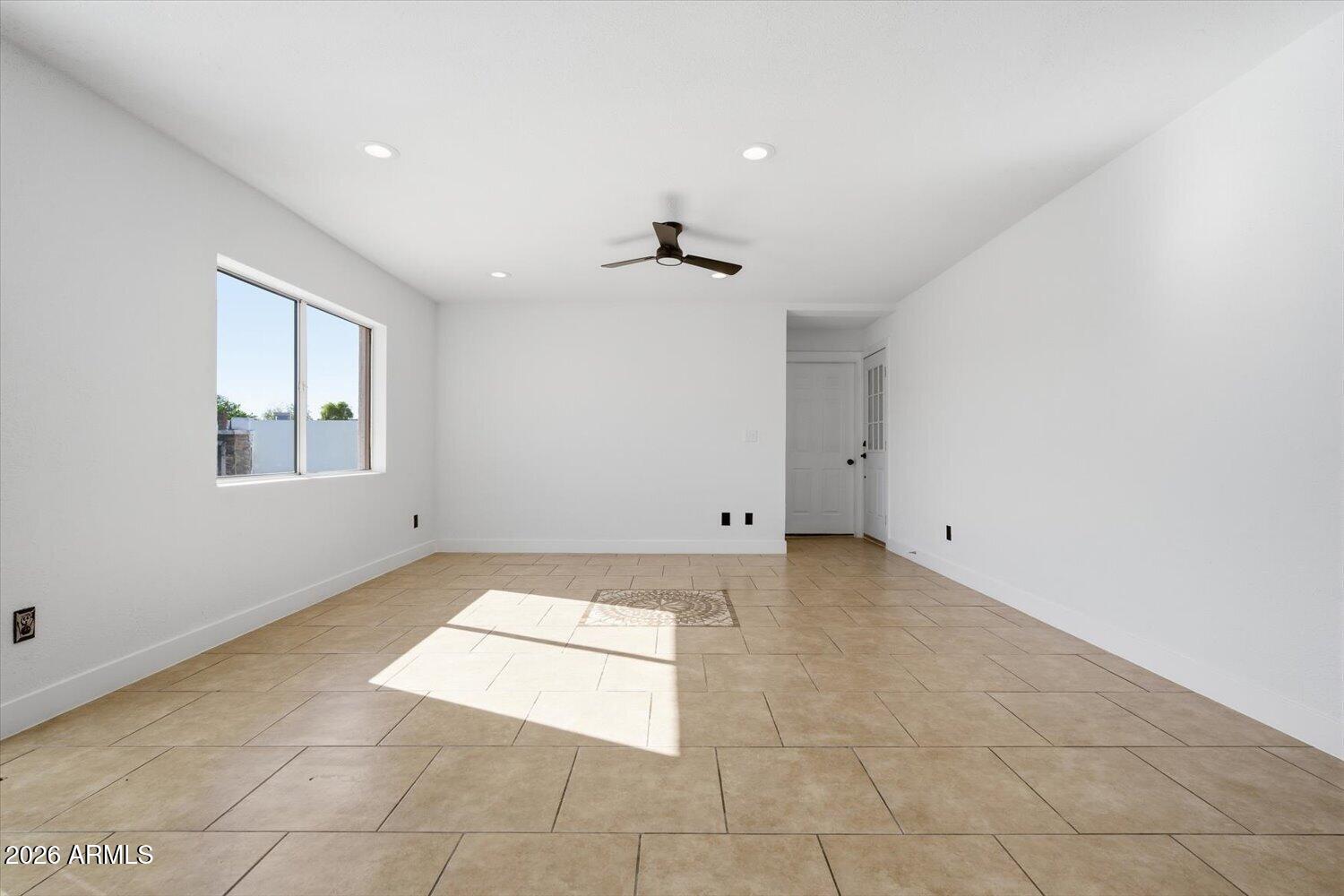 1505 S KAY Circle