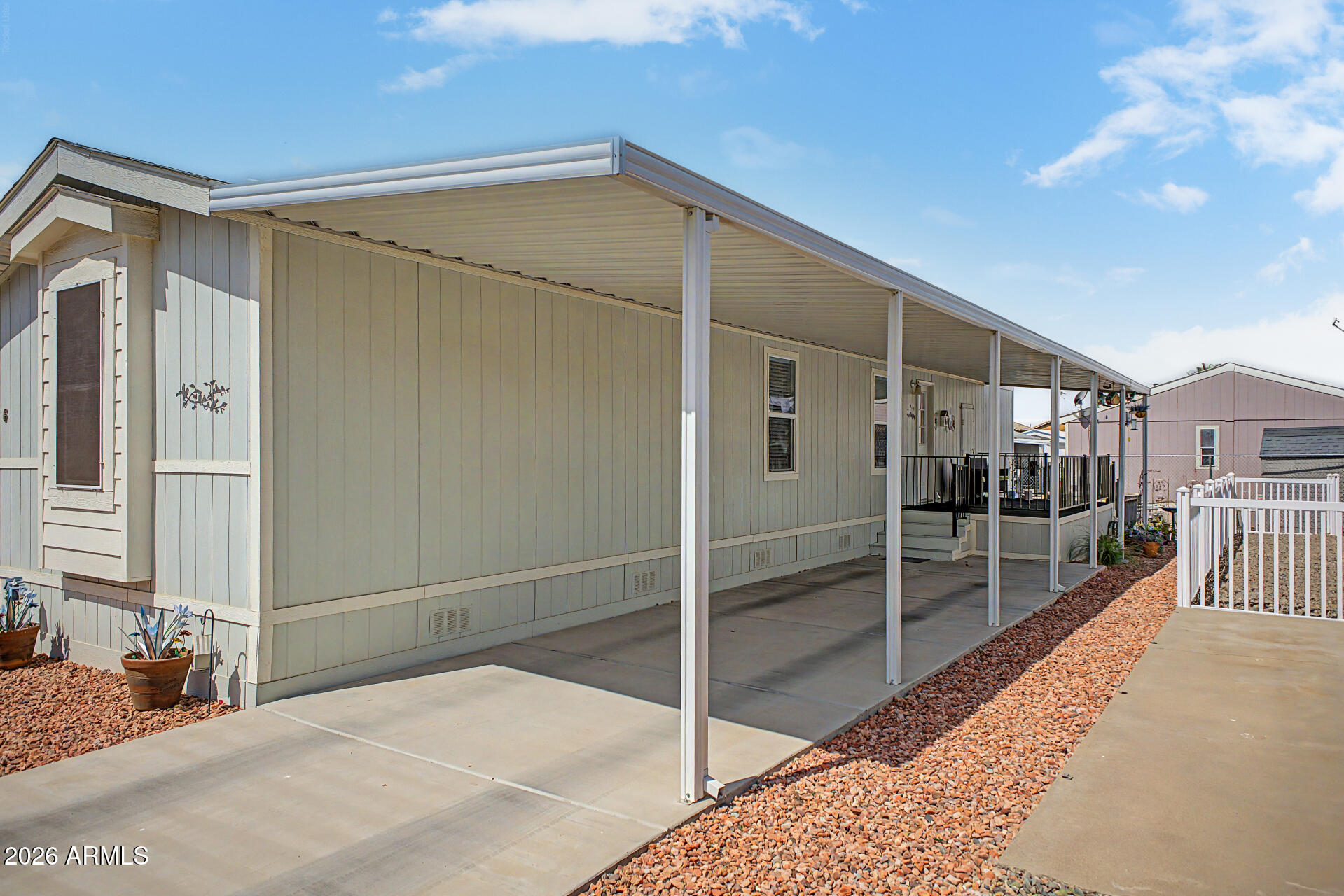 2131 E UNION HILLS Drive M6