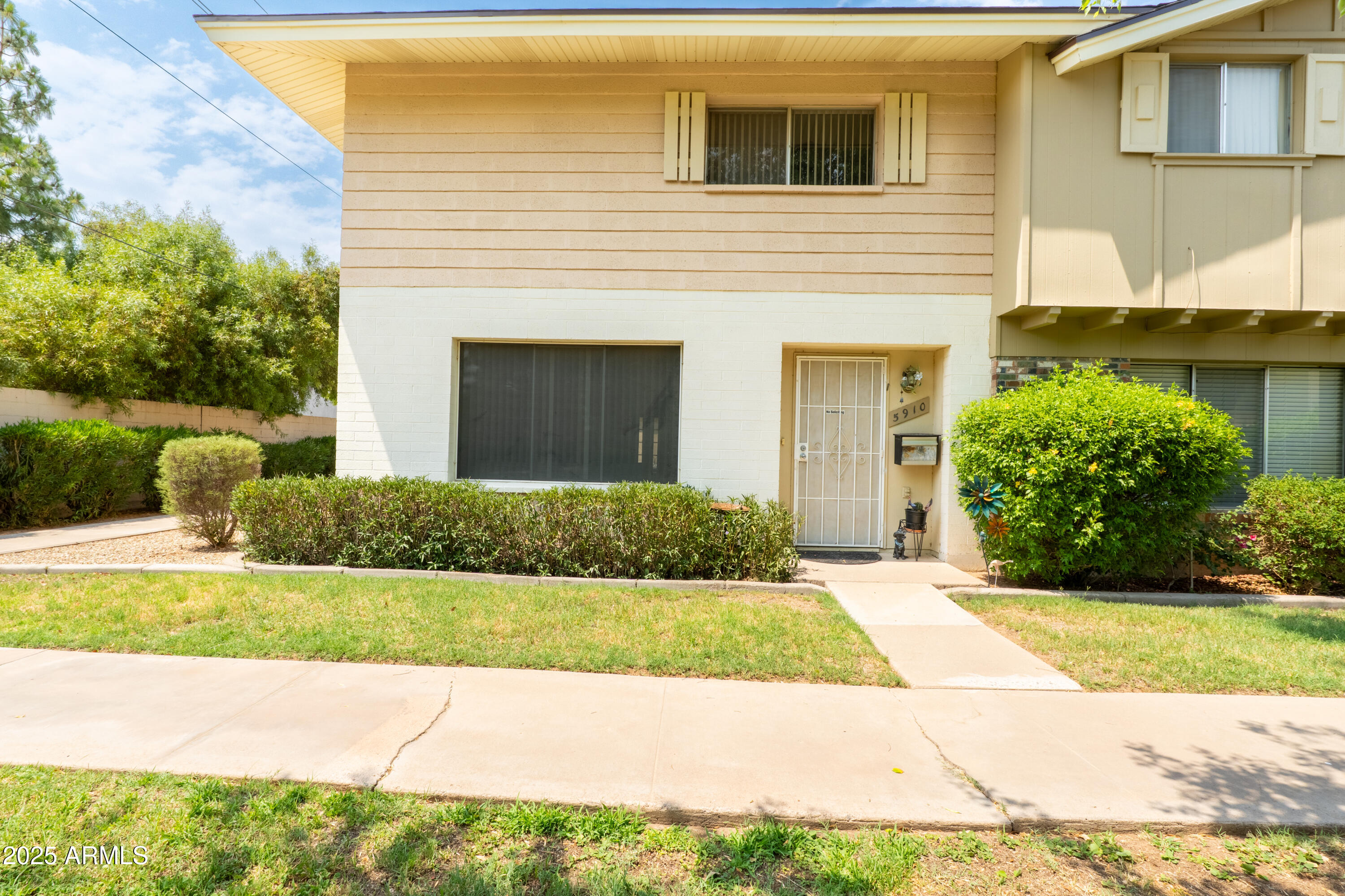 5910 N 86th Street