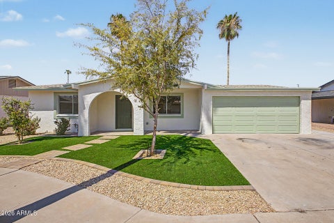Photo of 2438 W Jacinto Avenue, Mesa, AZ 85202 (MLS # 7075512)