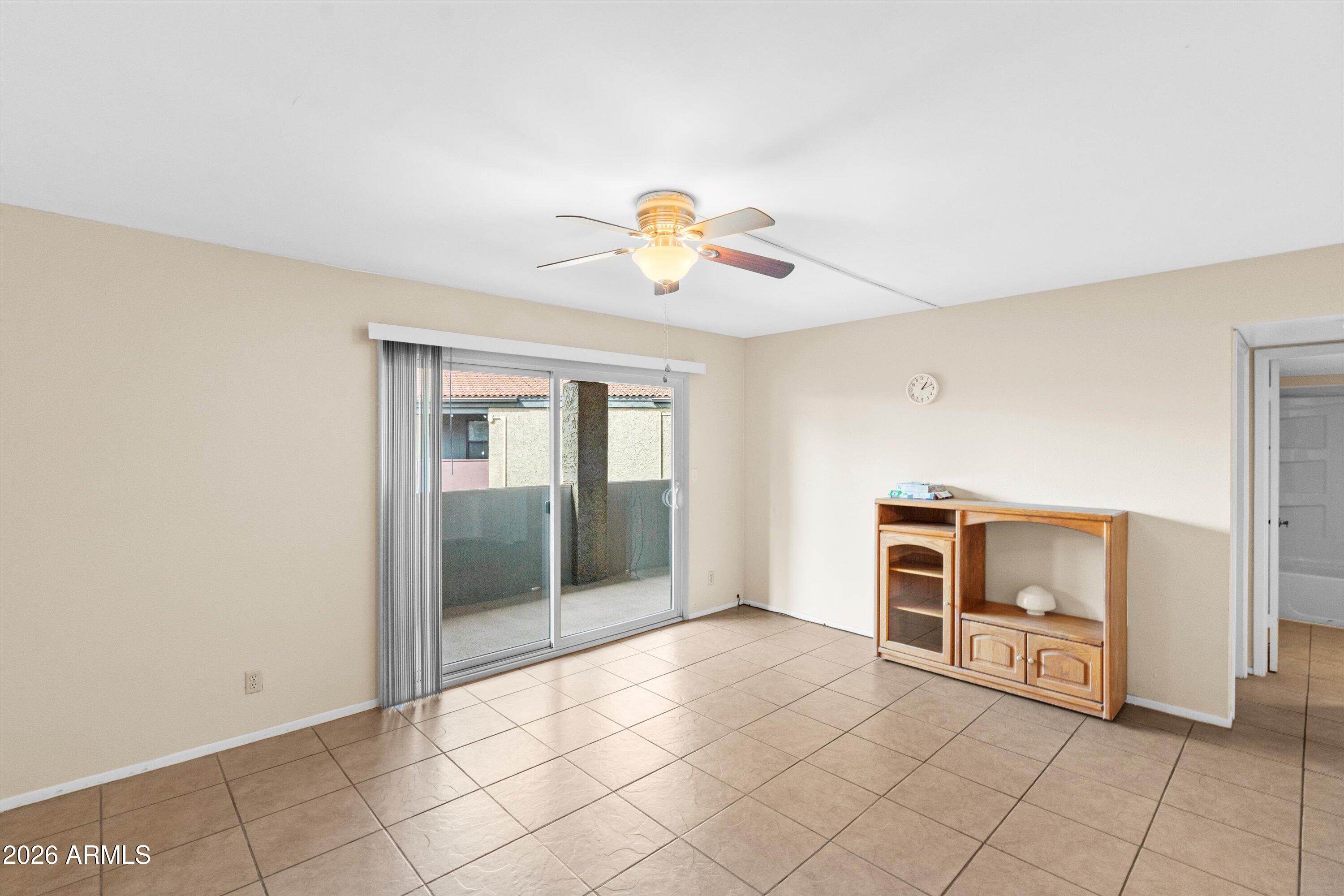 1730 W EMELITA Avenue 2034