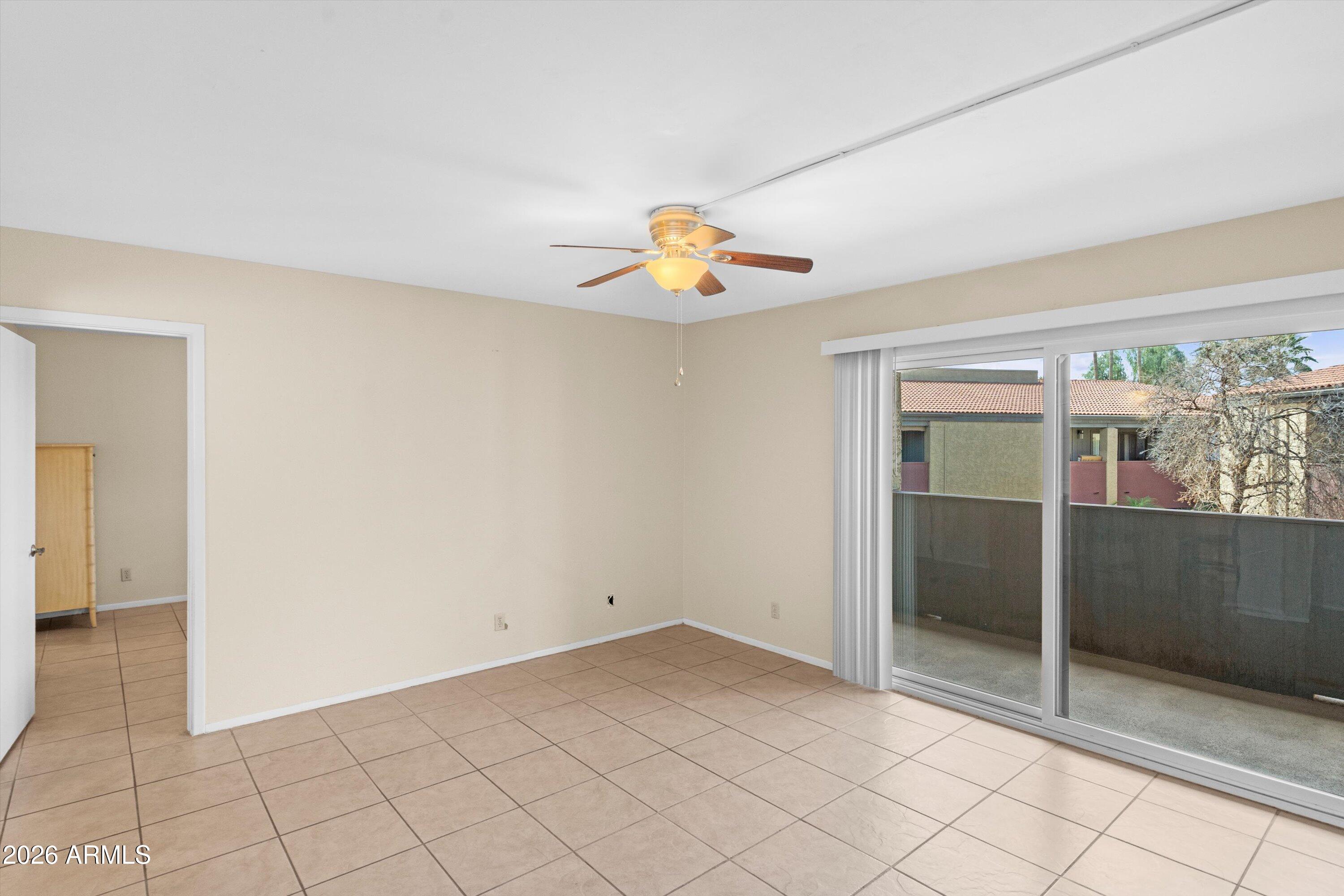 1730 W EMELITA Avenue 2034