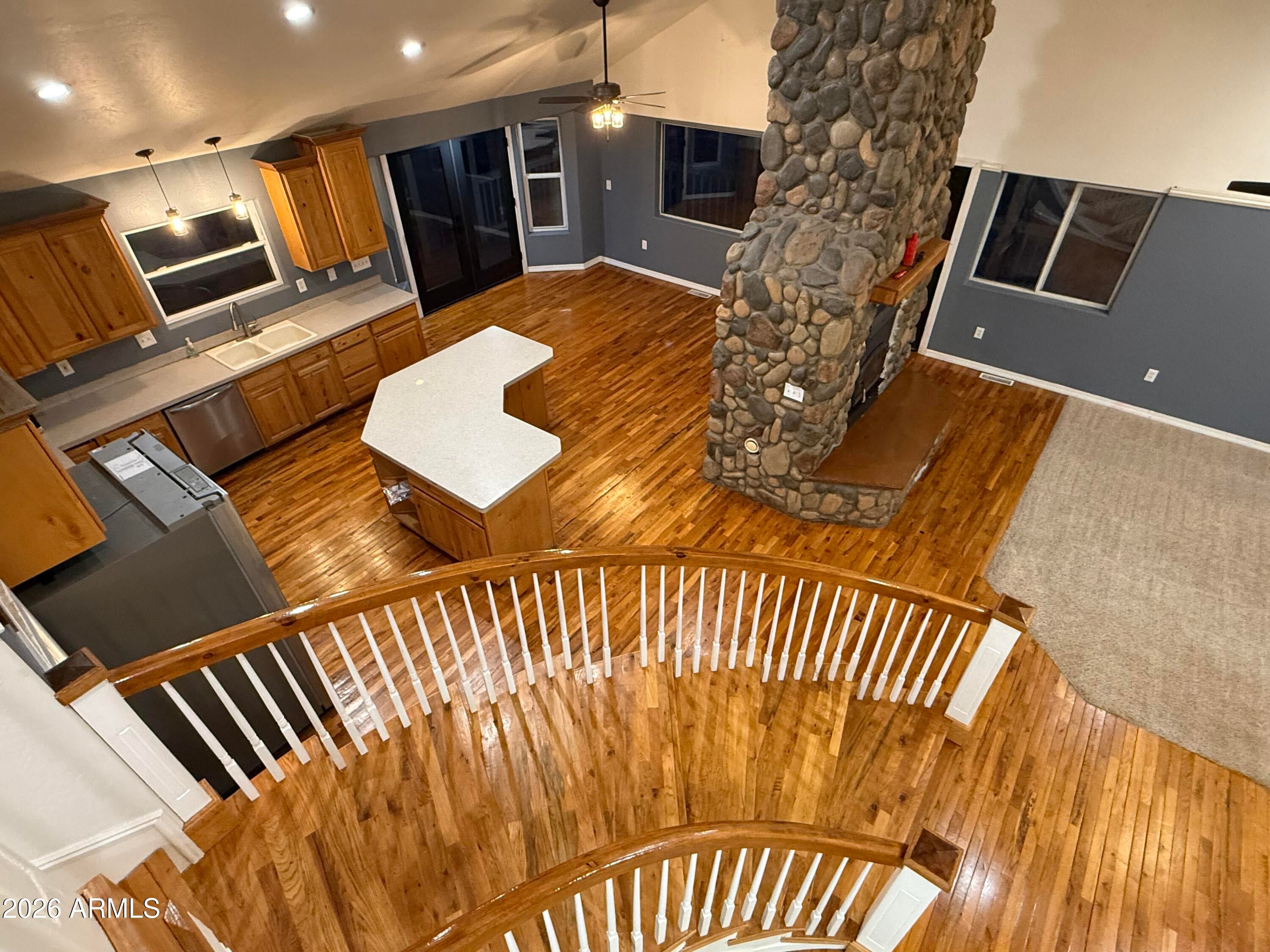 2185 GRAPHITE Road