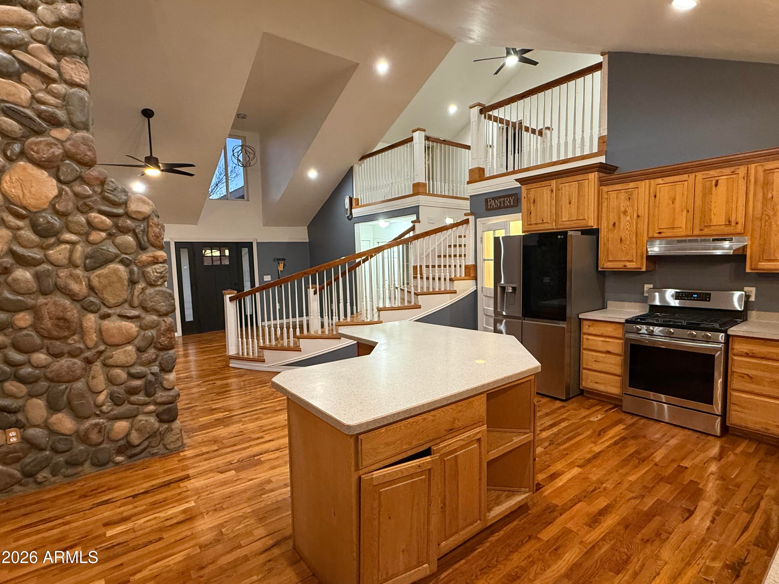 2185 GRAPHITE Road