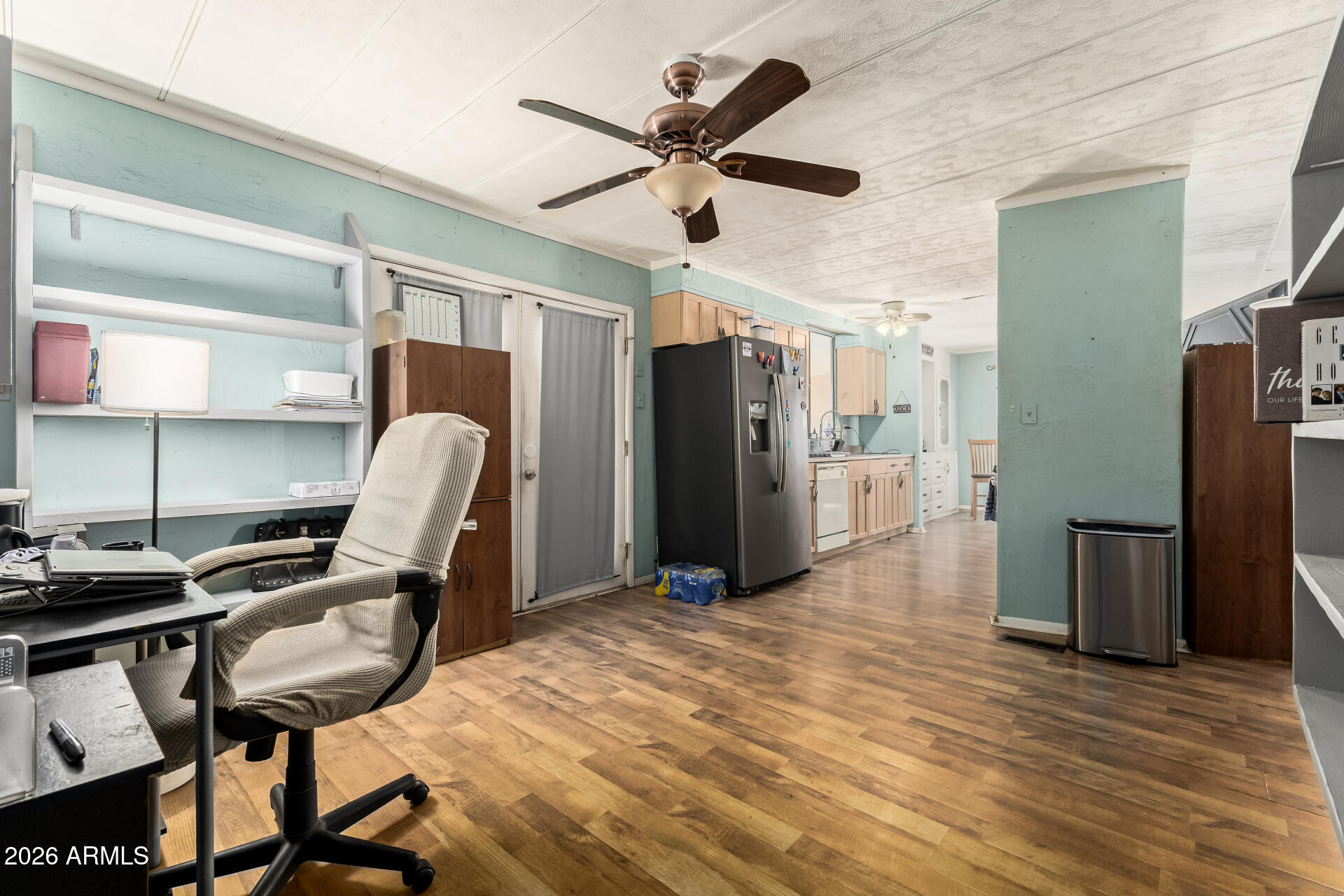 9478 E ESCONDIDO Avenue