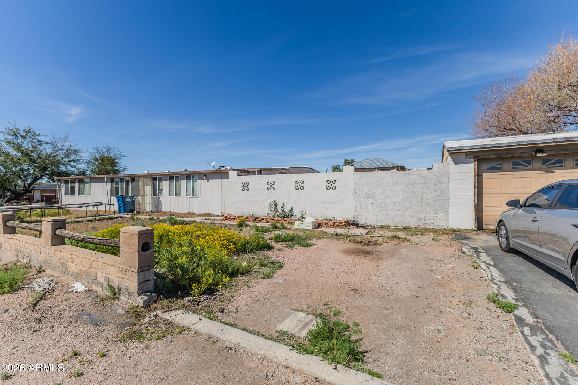 9478 E ESCONDIDO Avenue