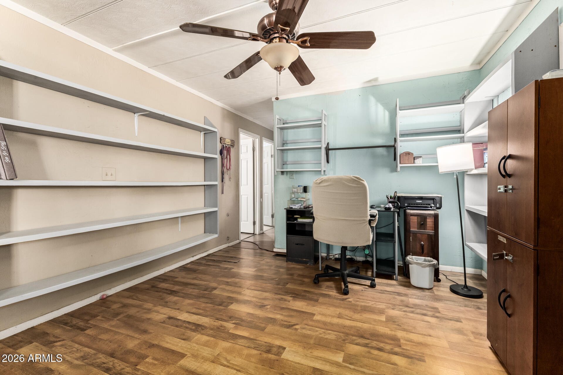 9478 E ESCONDIDO Avenue