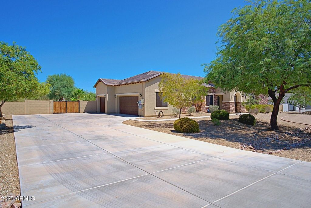 Photo of 3007 N Katie Lane, Litchfield Park, AZ 85340 (MLS # 6940634)