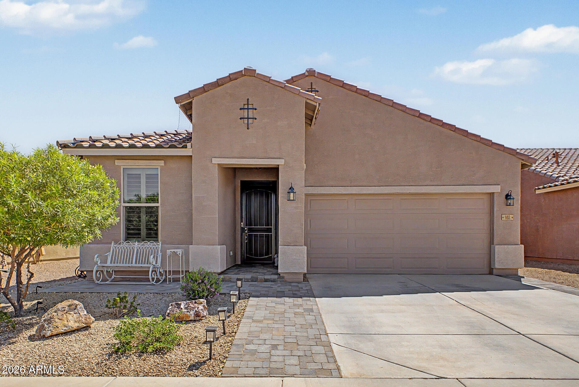 602 N Rainbow Way