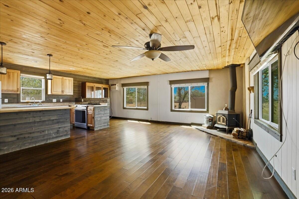 192 N OUTBACK Road