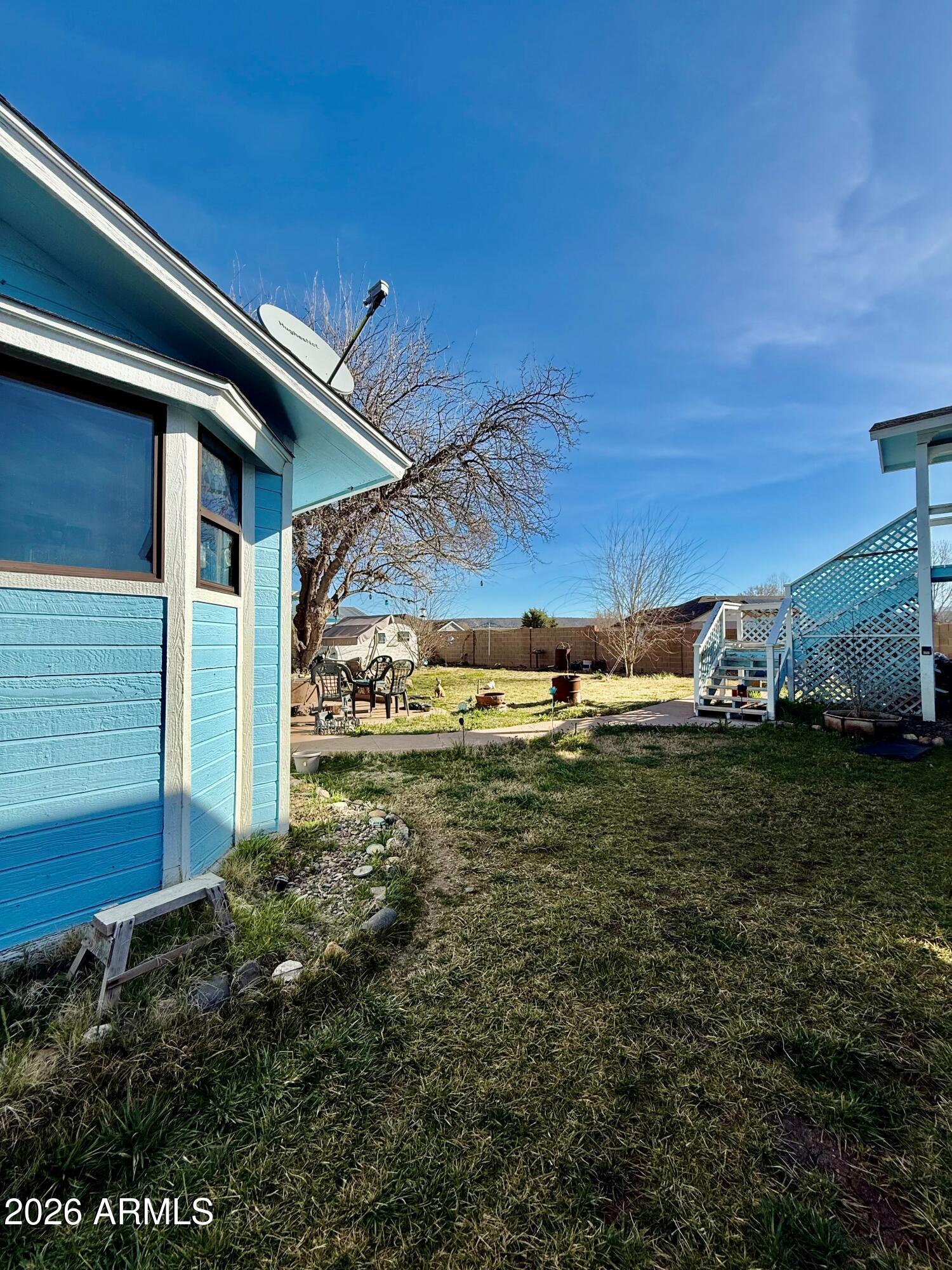 2437 N La Grande Drive E