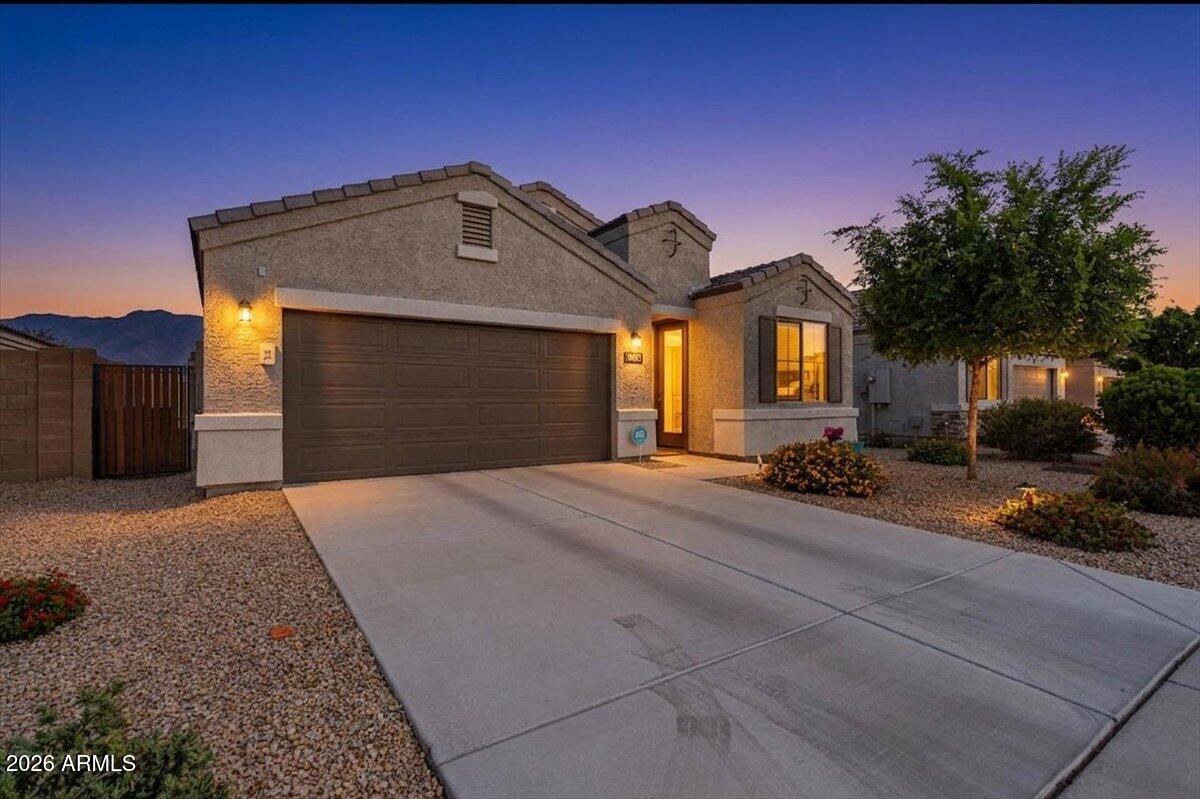 1242 E Lee Place