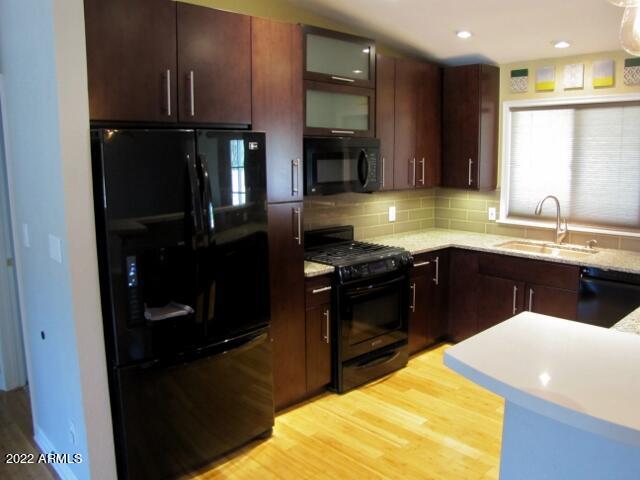 TRACT UNIT 115 AMD - Residential Lease