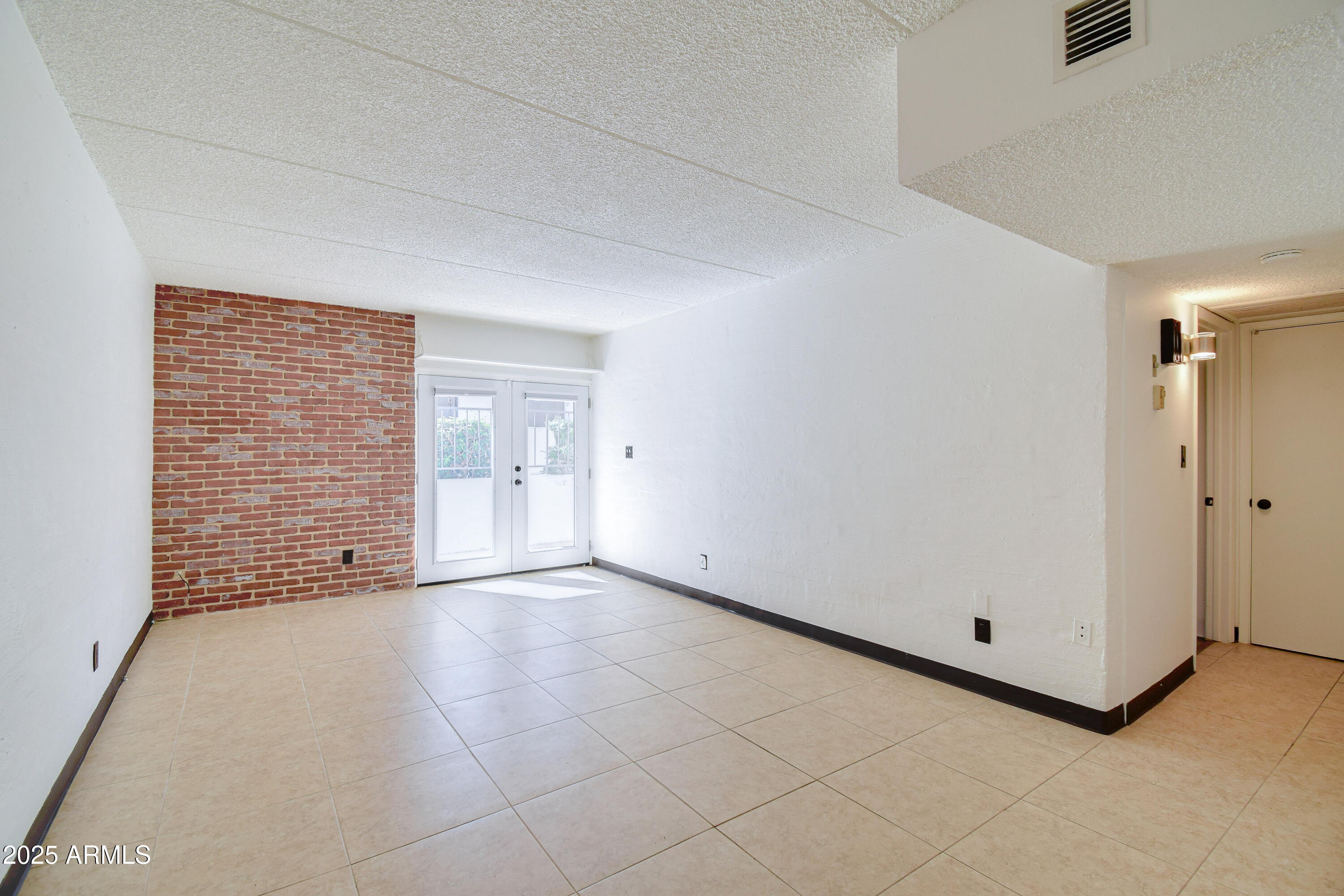 3416 N 44th Street 8