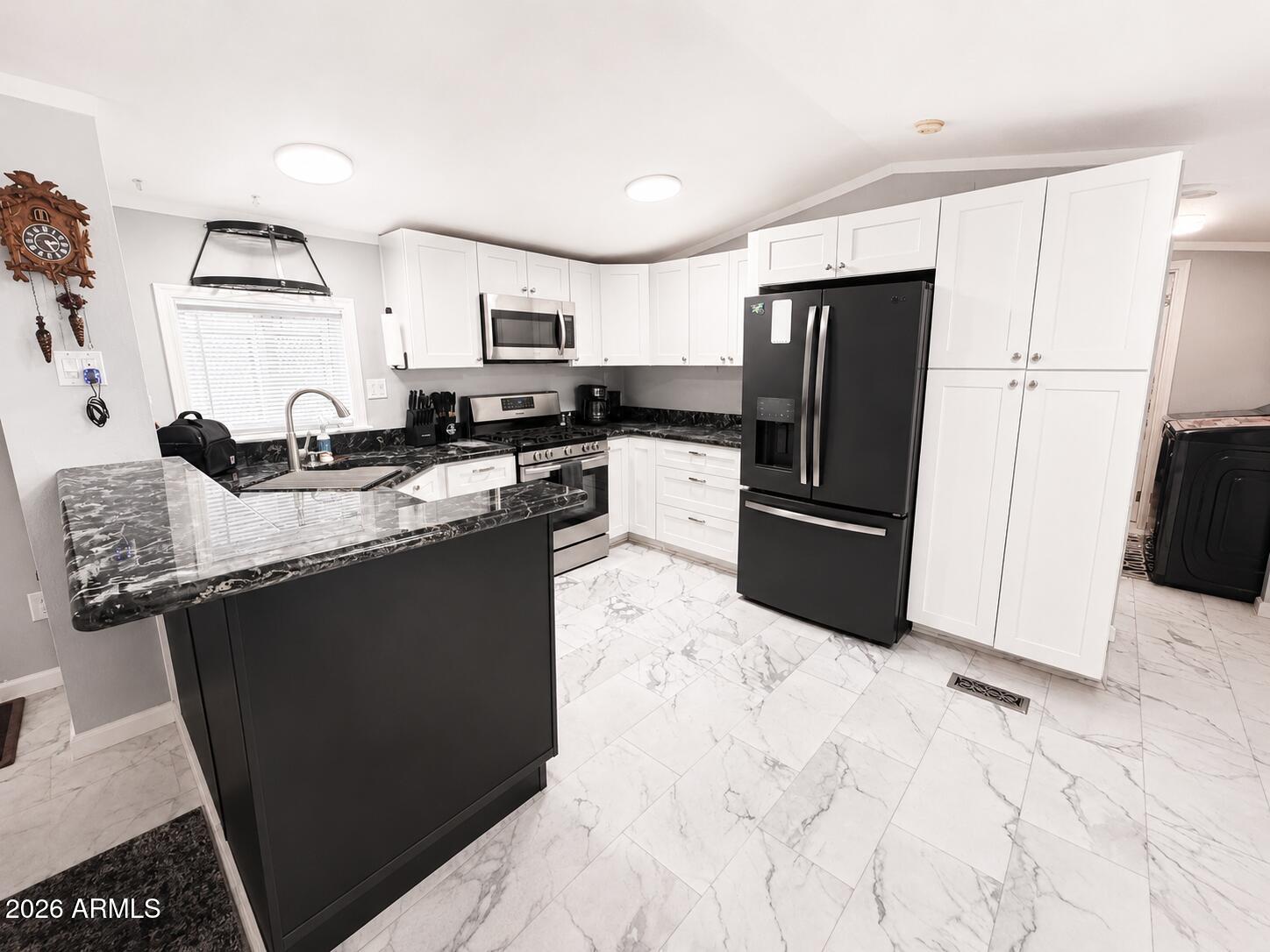 2050 W DUNLAP Avenue D54