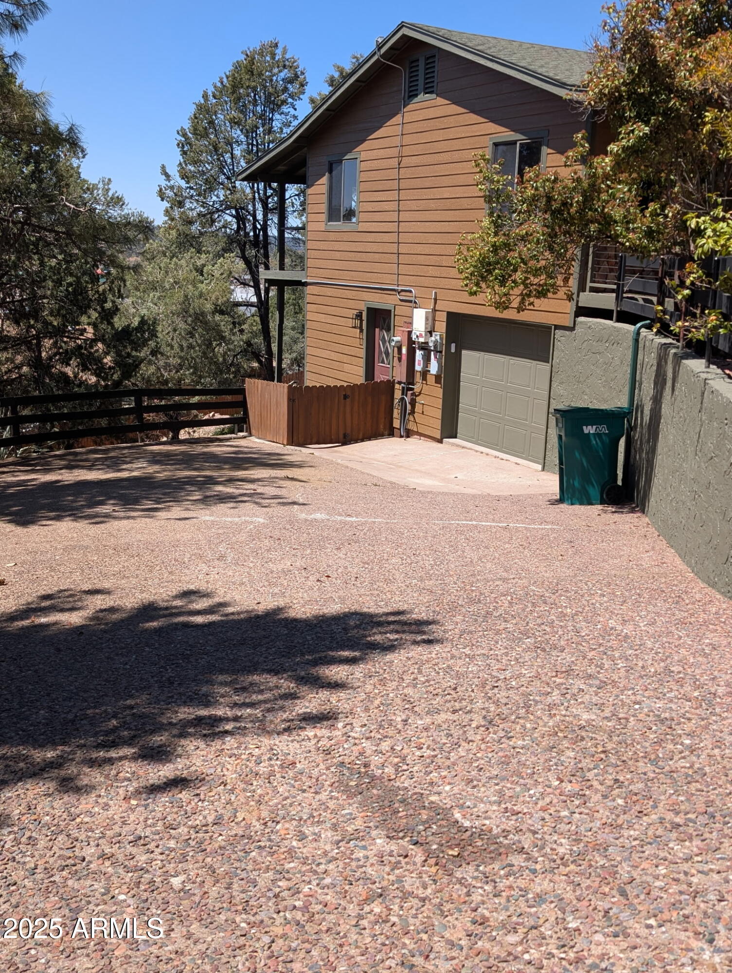 806 S SANTA FE Circle
