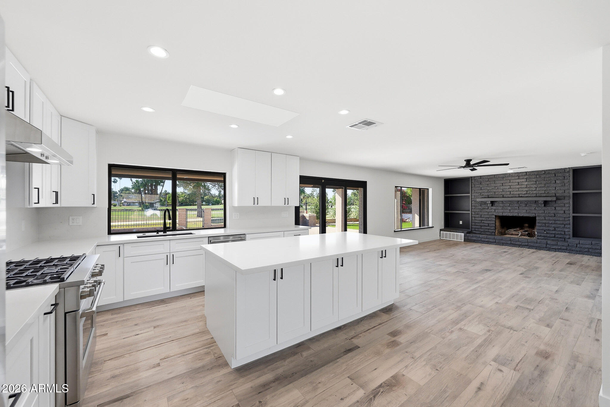 1124 N VILLA NUEVA Drive