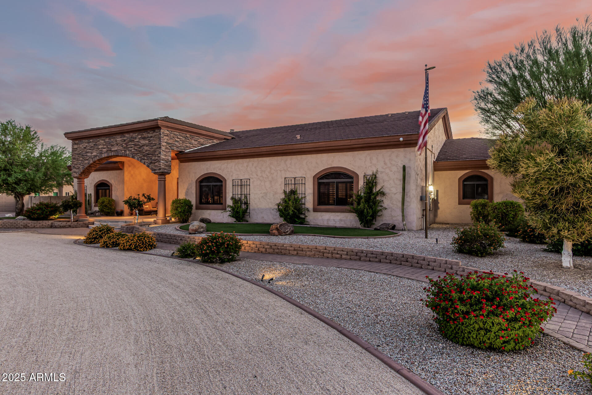 3718 N BRIERE Court