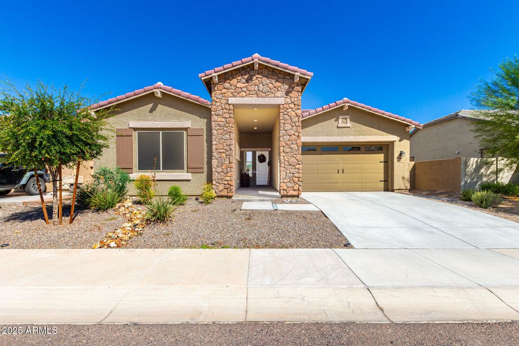Photo of 18522 W Thistle Landing Drive, Goodyear, AZ 85338 (MLS # 6929346)