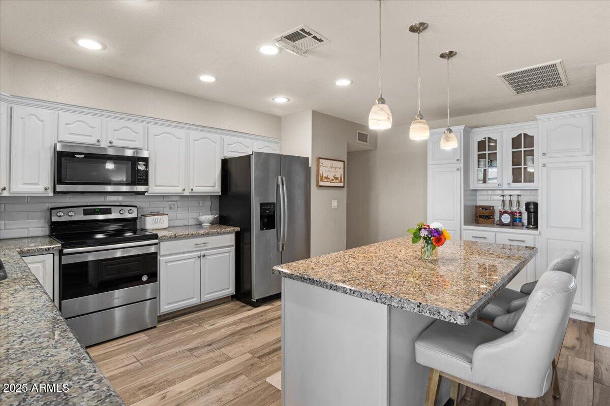 Mesa, Arizona 85203, United States, 4 Bedrooms Bedrooms, ,2 BathroomsBathrooms,Residential,Pending,155789