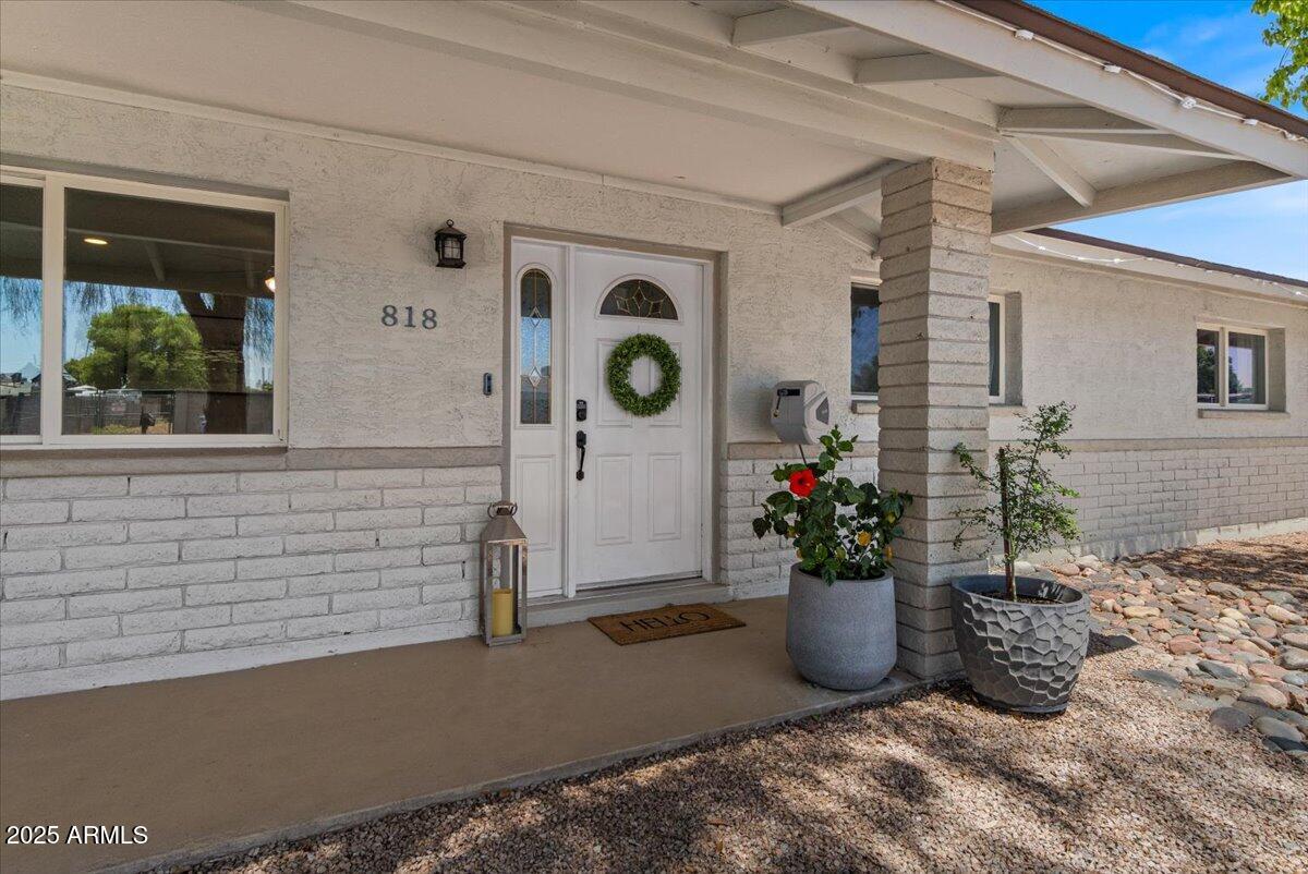 Mesa, Arizona 85203, United States, 4 Bedrooms Bedrooms, ,2 BathroomsBathrooms,Residential,Pending,155789