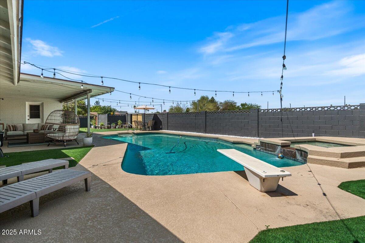 Mesa, Arizona 85203, United States, 4 Bedrooms Bedrooms, ,2 BathroomsBathrooms,Residential,Pending,155789