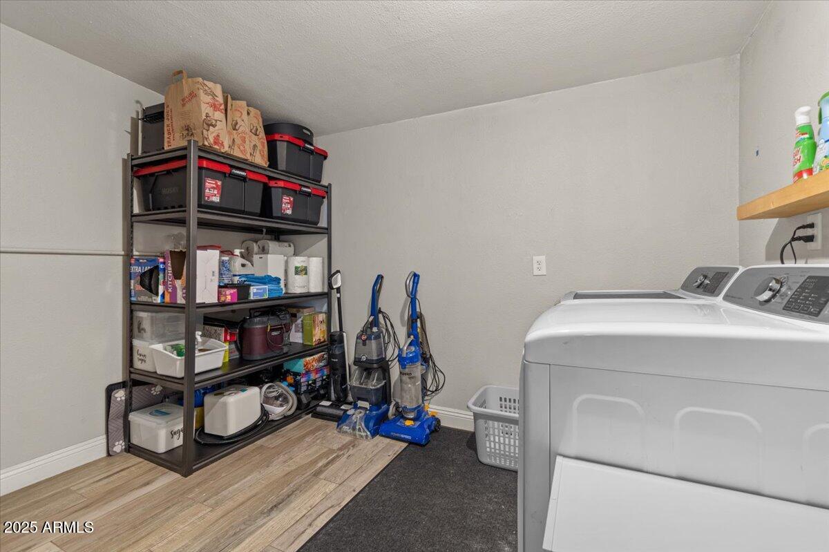 Mesa, Arizona 85203, United States, 4 Bedrooms Bedrooms, ,2 BathroomsBathrooms,Residential,Pending,155789