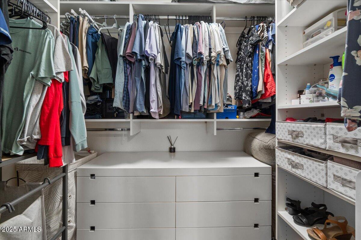 Mesa, Arizona 85203, United States, 4 Bedrooms Bedrooms, ,2 BathroomsBathrooms,Residential,Pending,155789