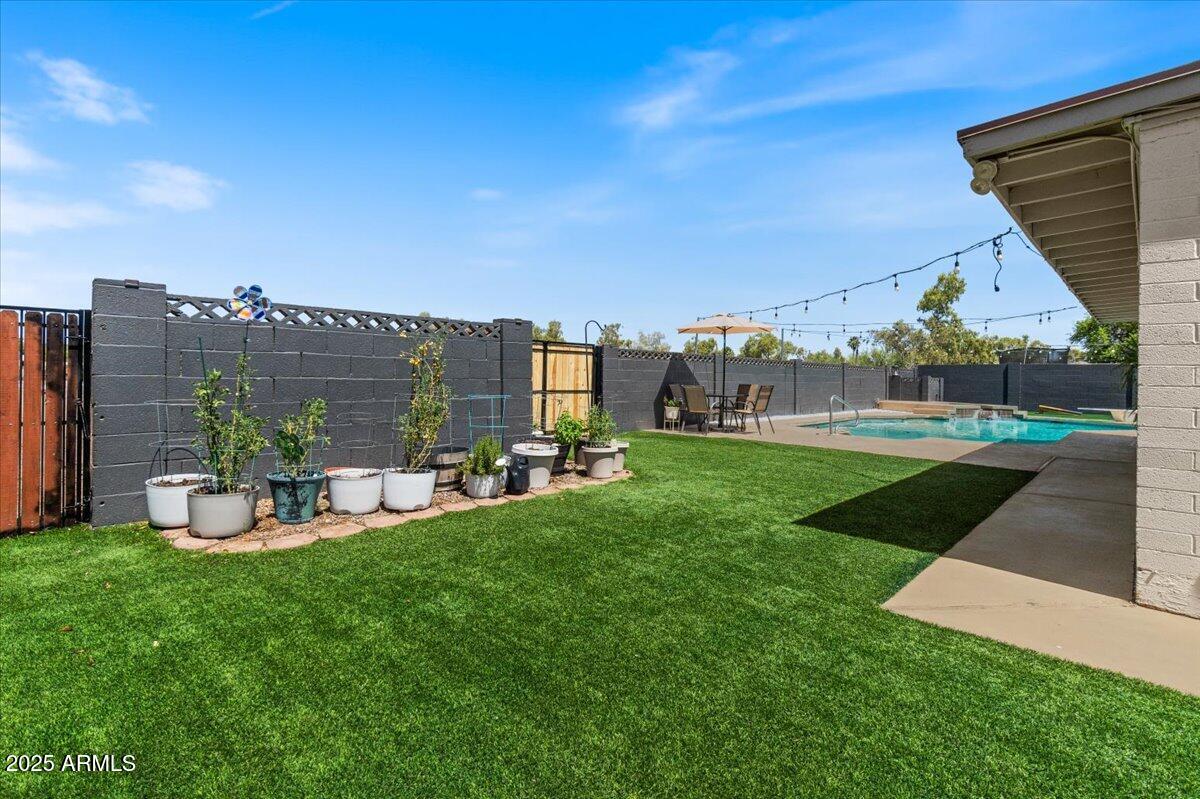 Mesa, Arizona 85203, United States, 4 Bedrooms Bedrooms, ,2 BathroomsBathrooms,Residential,Pending,155789