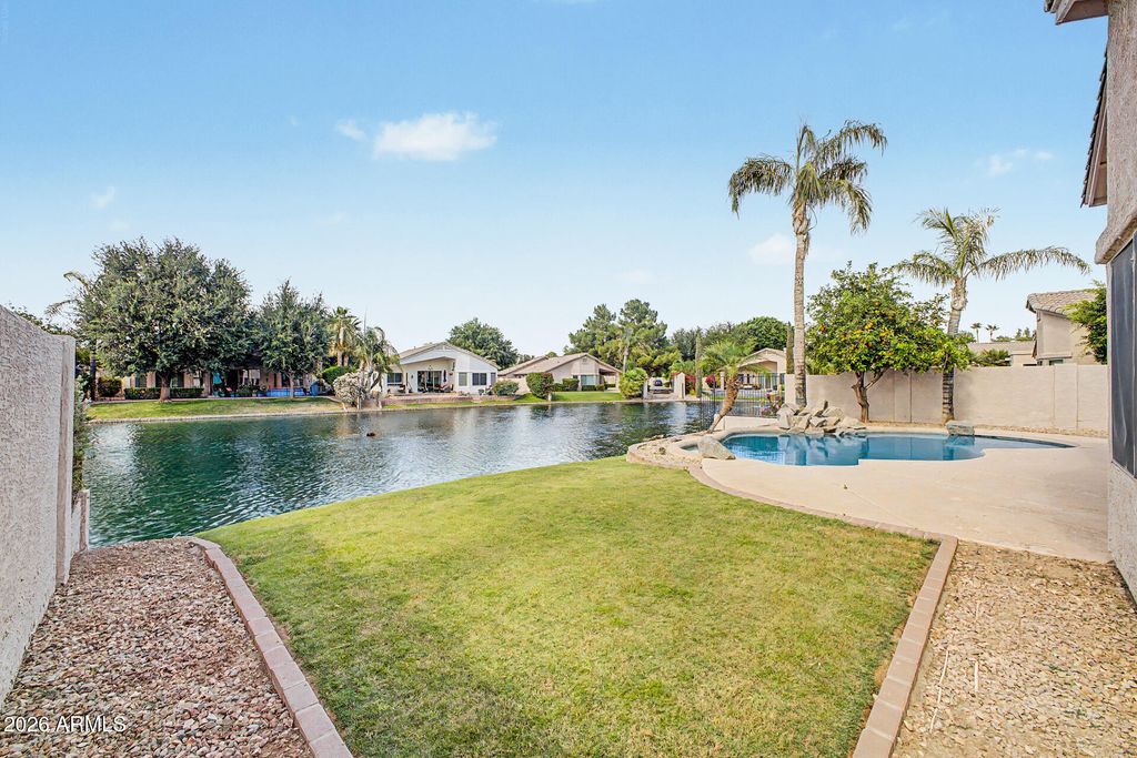 Photo of 1852 W Havasu Way, Chandler, AZ 85248 (MLS # 7030215)