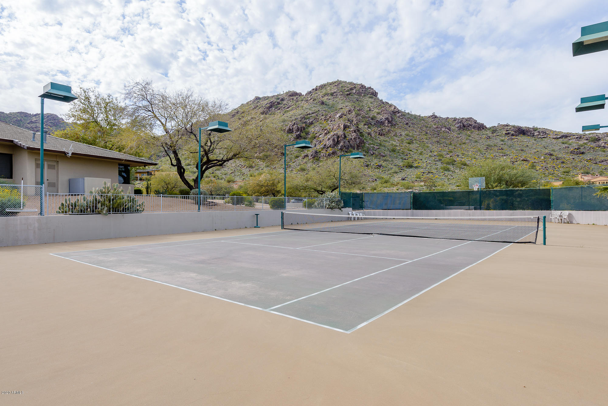 MUMMY MOUNTAIN PARK - Residential