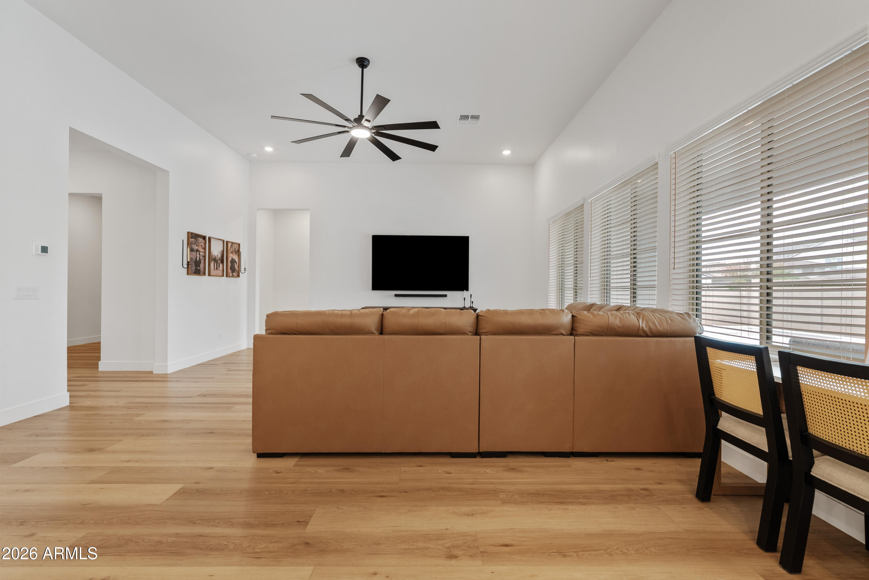 22668 E TWIN ACRES Drive