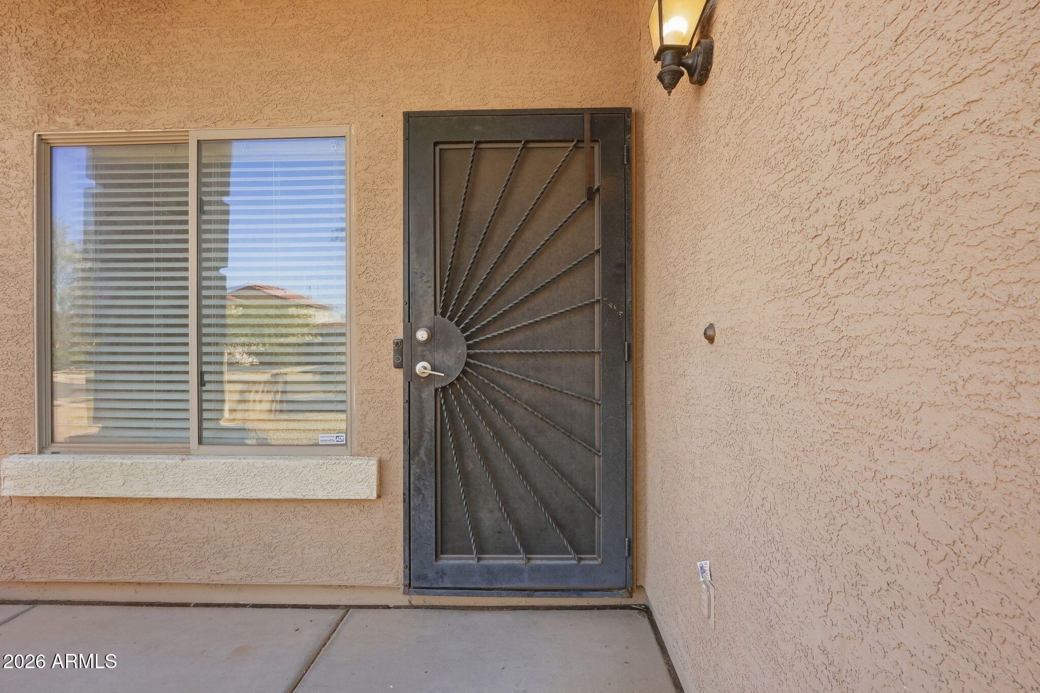 1346 E 10TH Place