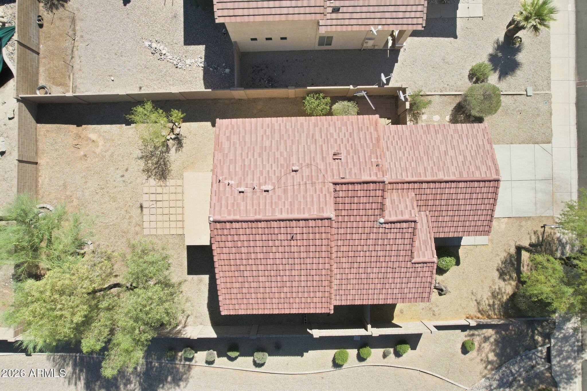 1346 E 10TH Place