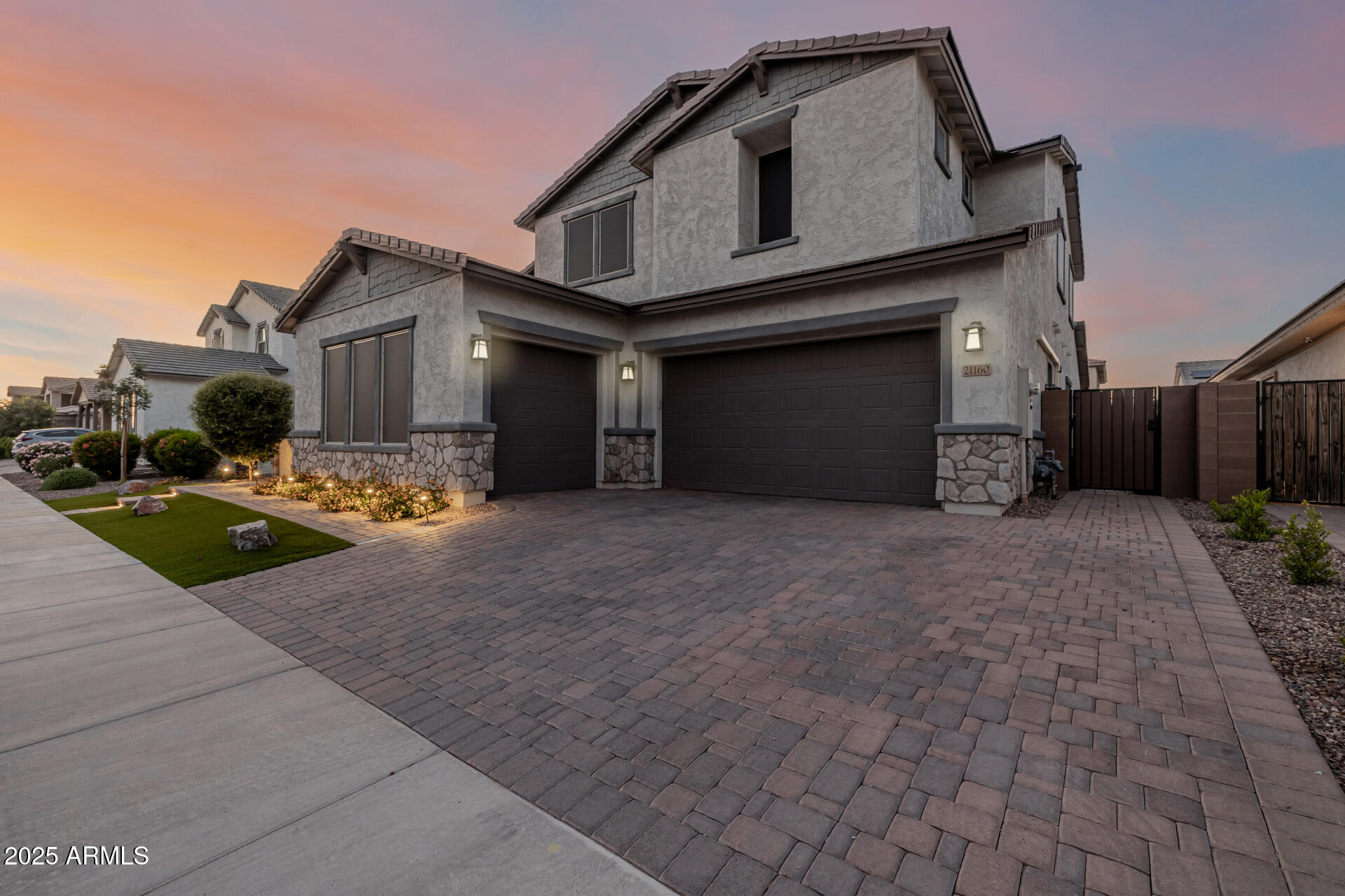 Homes 2 21160 E MAYBERRY Road