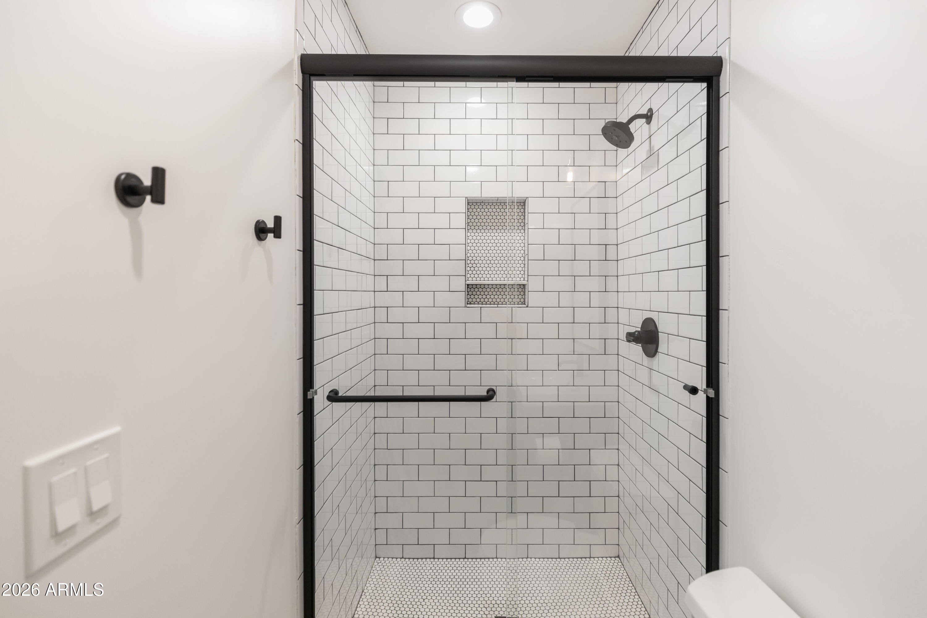 3830 E DEVONSHIRE Avenue