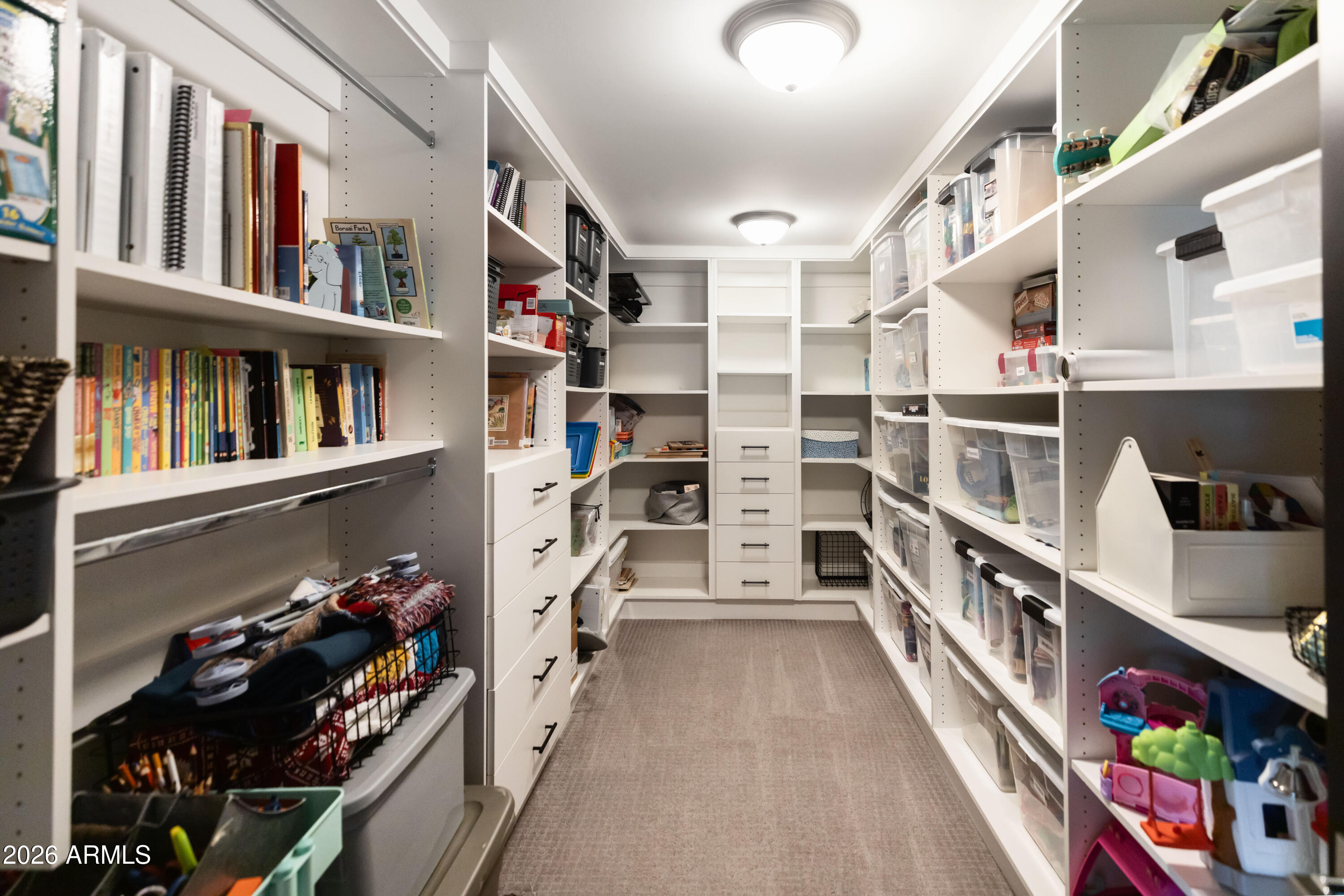 3830 E DEVONSHIRE Avenue