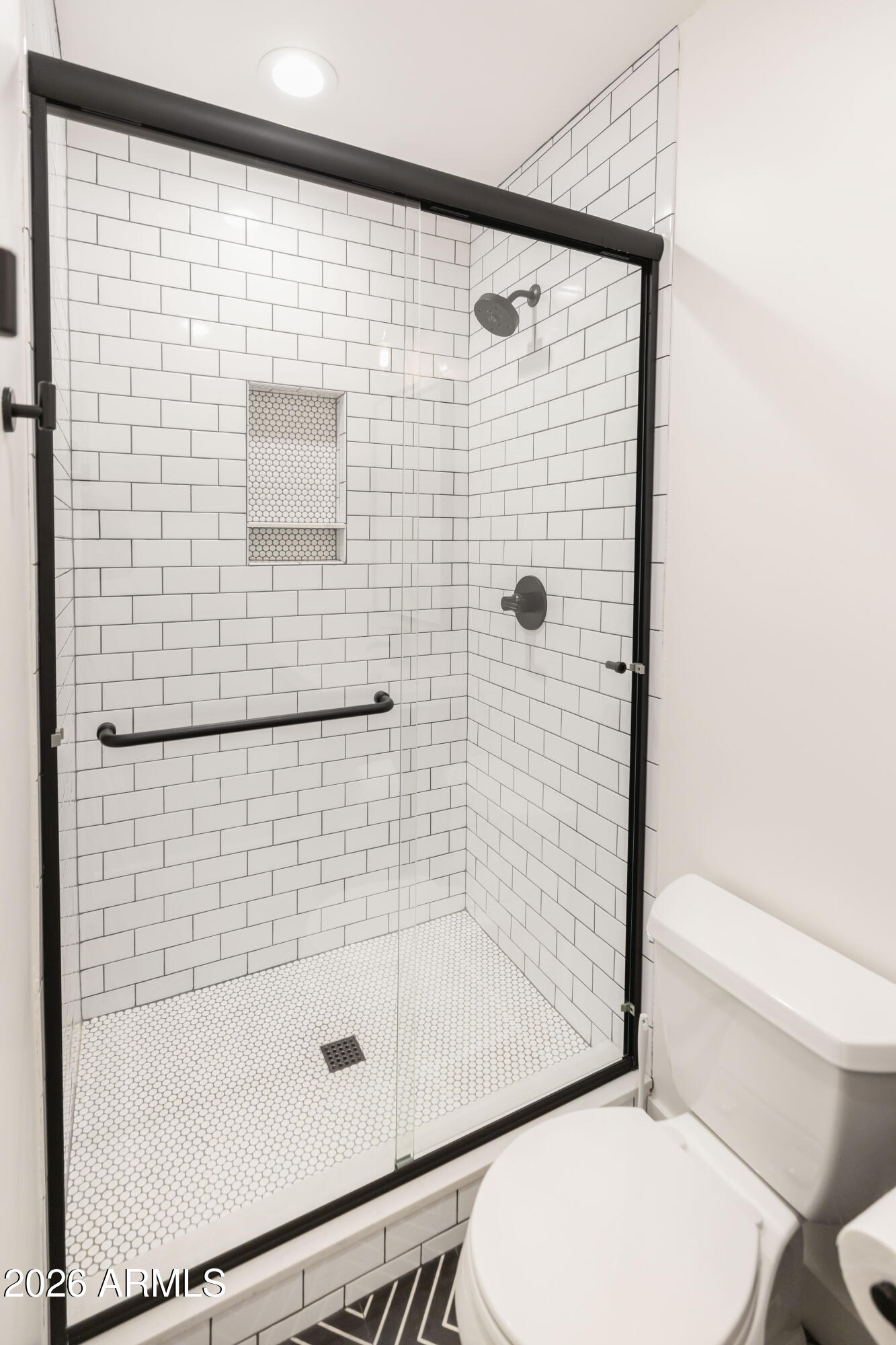 3830 E DEVONSHIRE Avenue