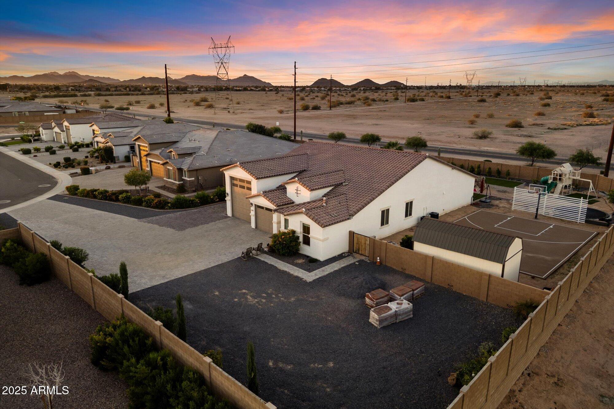 27835 N Hibiscus Lane