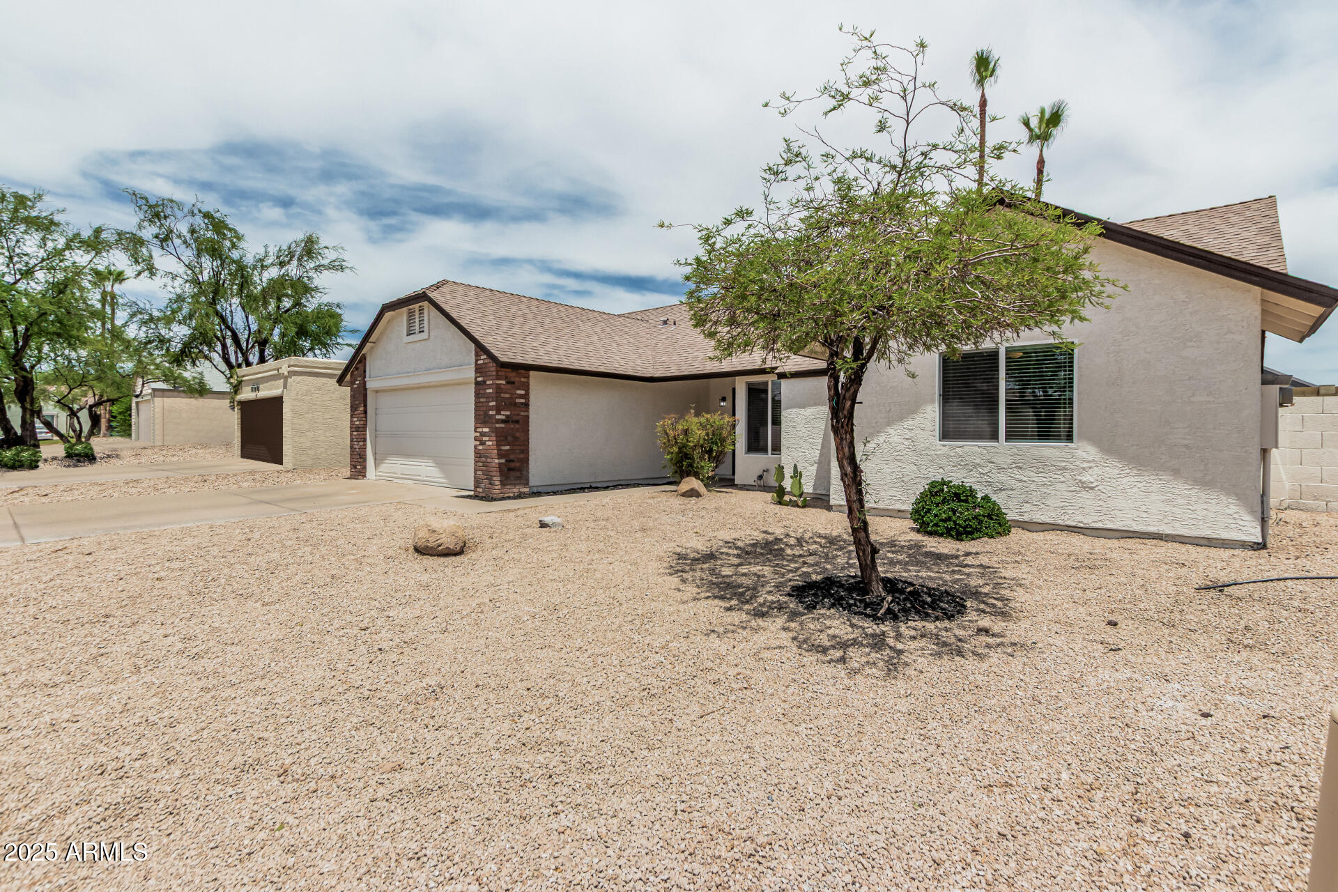 11021 N 55TH Drive