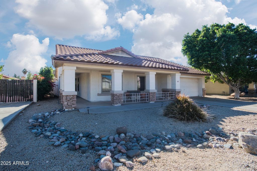 Photo of 9935 W Irma Lane, Peoria, AZ 85382 (MLS # 6960222)